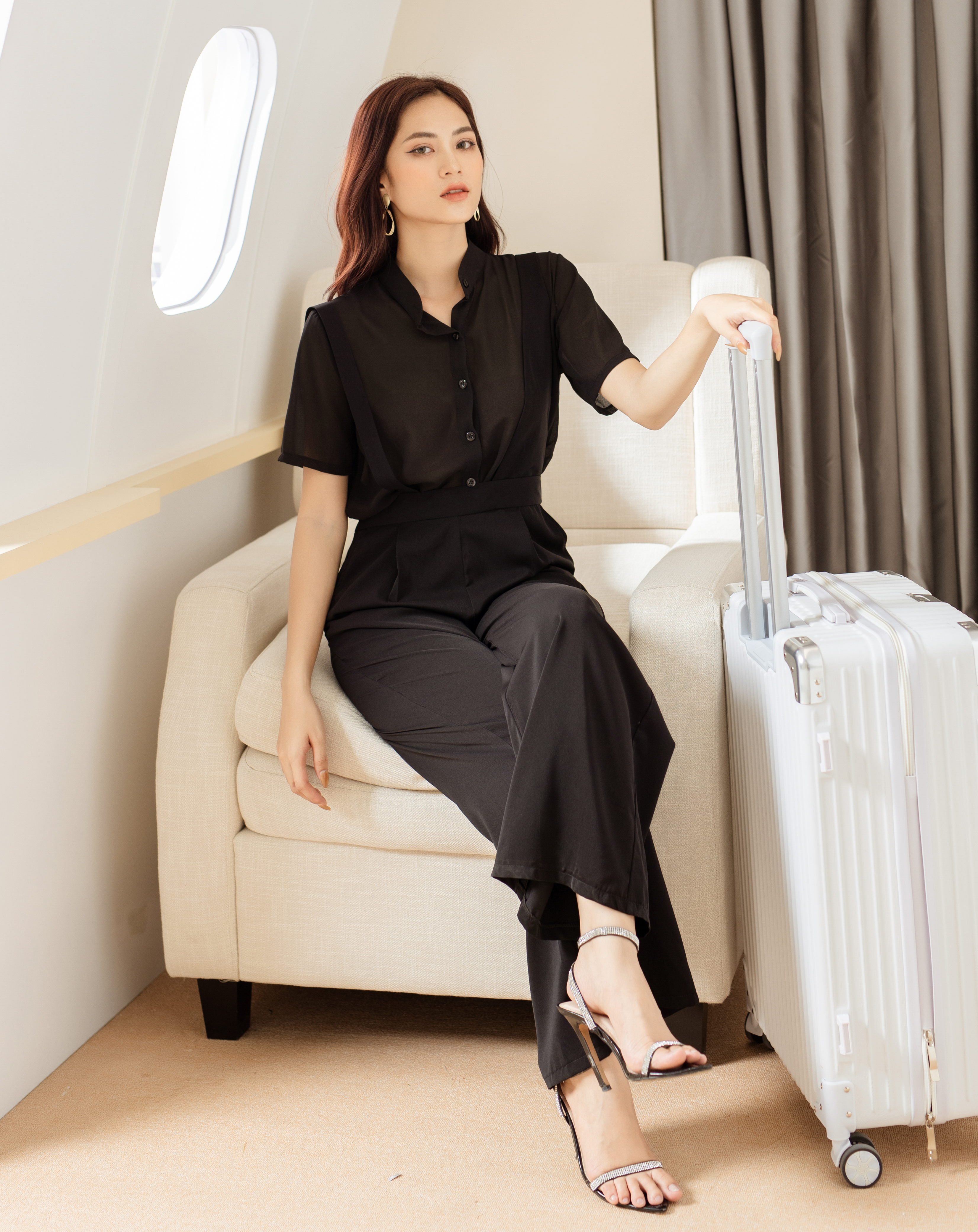 Set đồ bộ áo cổ trụ quần yếm_thumbnail_5