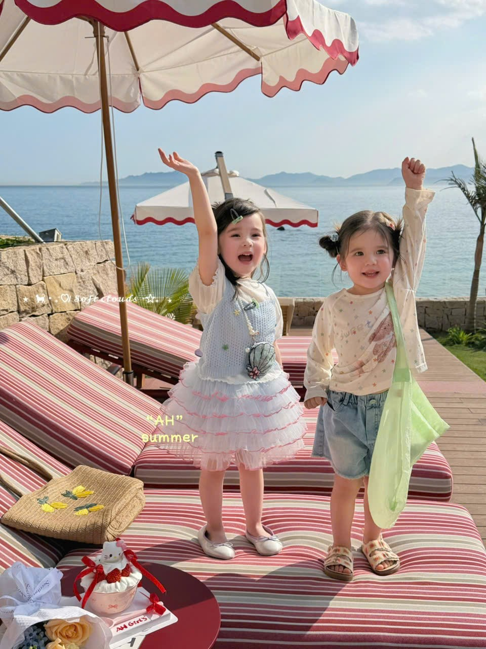 AH24 - Áo len sát nách lưới màu xanh hãng AH