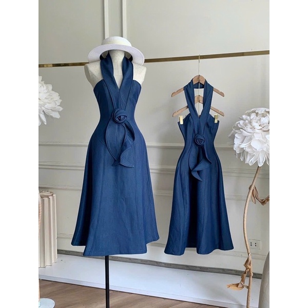 Váy denim dáng dài cổ yếm sang cảnh, đầm jean ôm cúp ngực đính hoa, váy jeans xoè dự tiệc Loga store_ L482