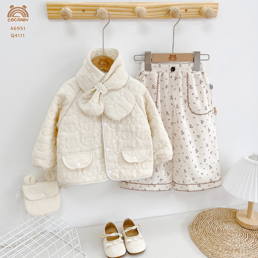 Sét áo khoác BE trần bông cúc TRẮNG