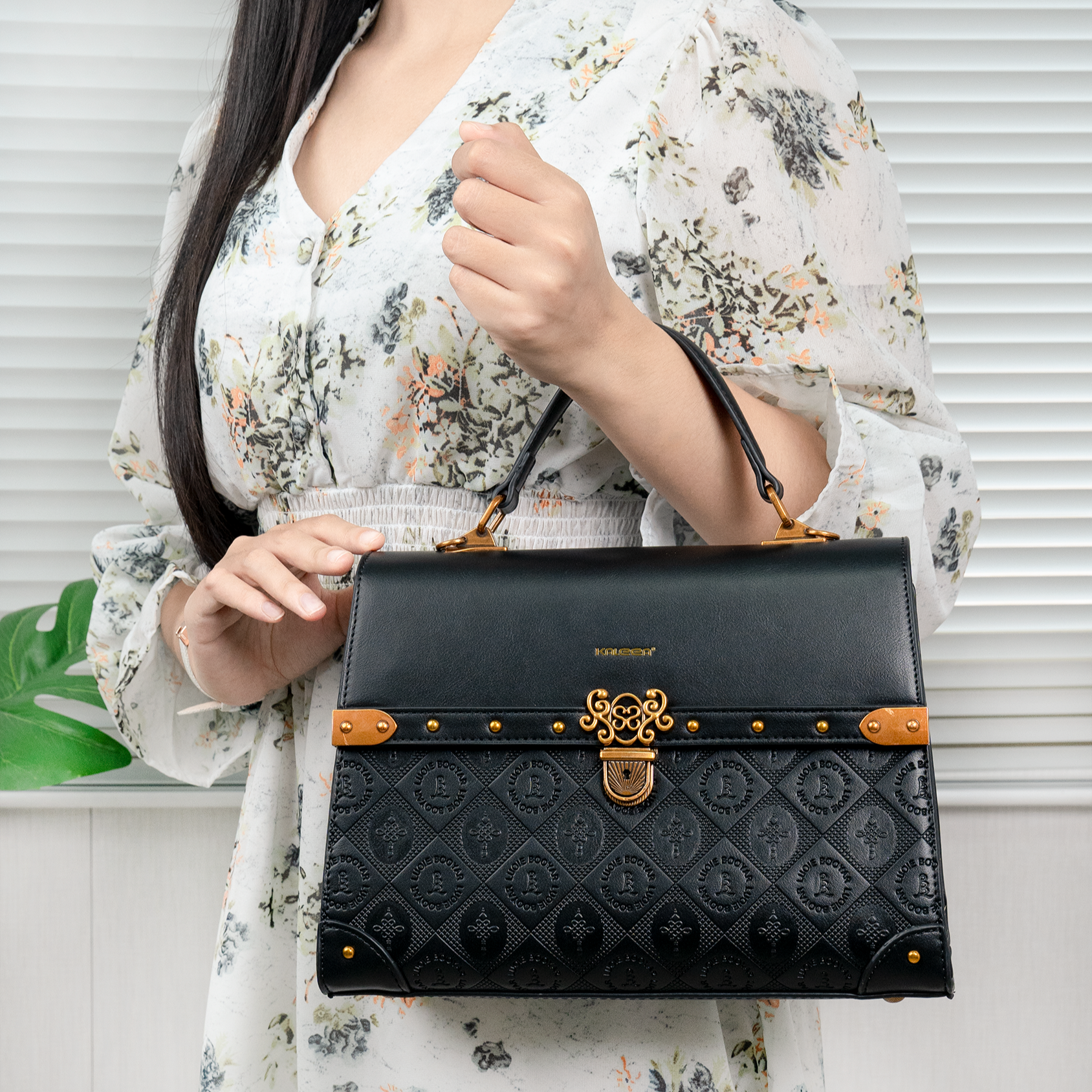 TX13 - Túi Xách Trung Vân, Trang Trí Khóa Cao Cấp_thumbnail_1