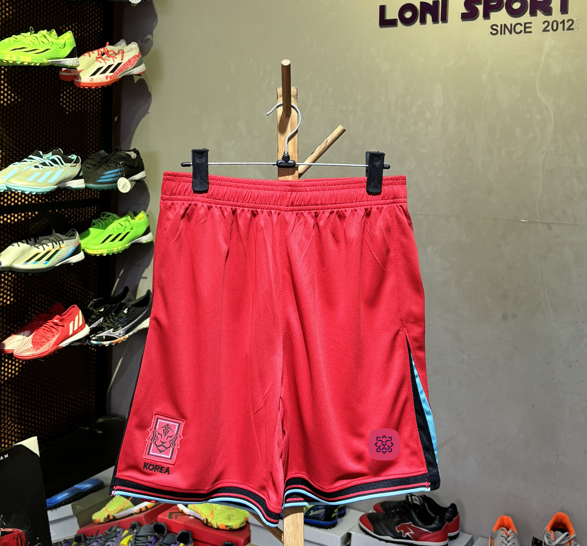 Quần Hàn Quốc sân nhà đỏ 24/25_thumbnail_0