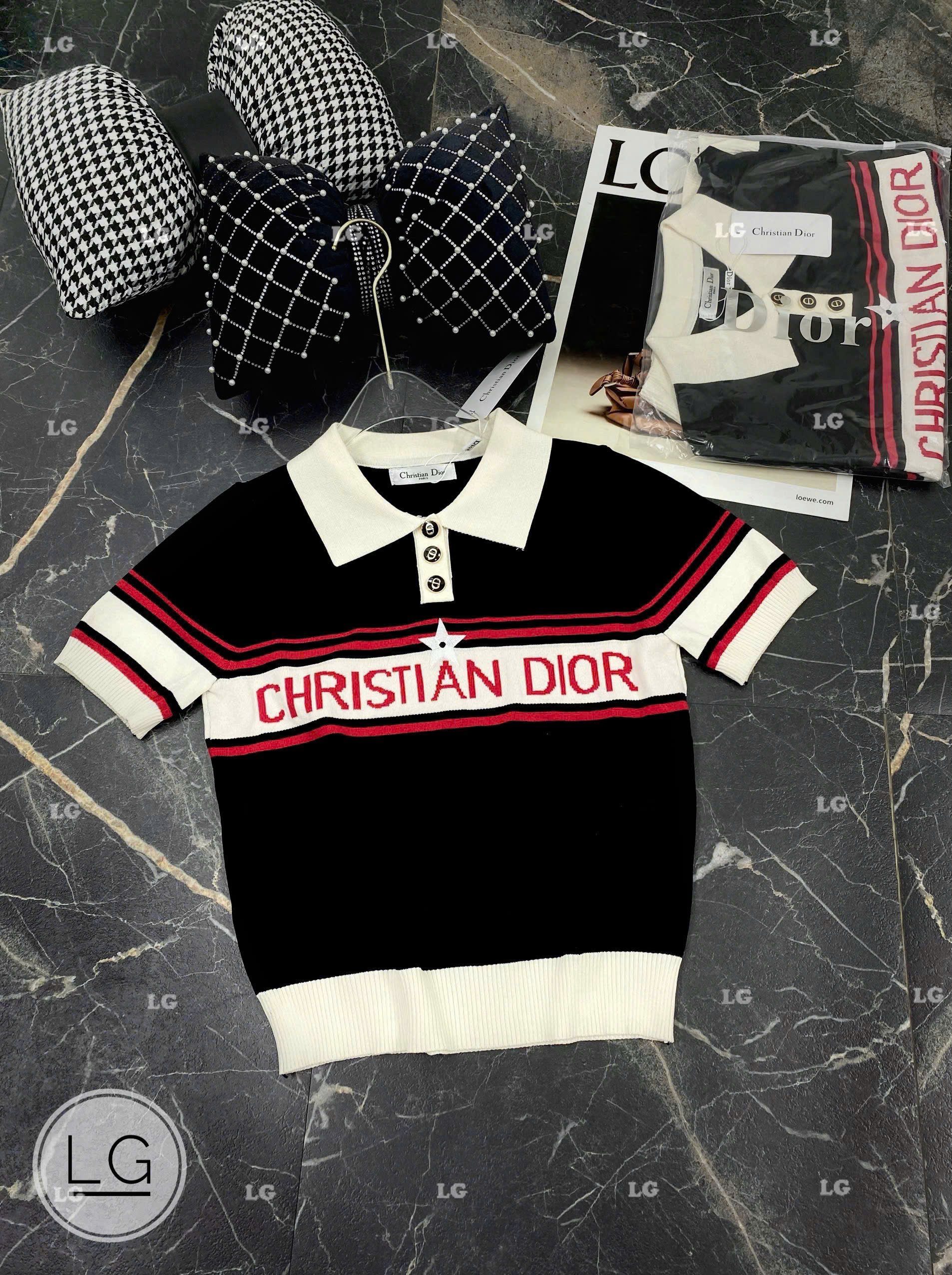 ~LG~🎀~𝐇𝐀̀𝐍𝐆 𝐌𝐎̛́𝐈~🎀~LG~ 🤍 Áo Dior hàng QC loại 1 a!!  Len loại 1, tag mác full, túi zip hãng