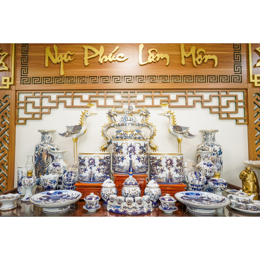 1m95 - 2m2 Đồ Thờ Cúng Men Lam Vẽ Kỹ Vàng 24k Ban -Lò Gốm Nghệ Nhân Chế Tác Bát Tràng Cao Cấp_thumbnail_6