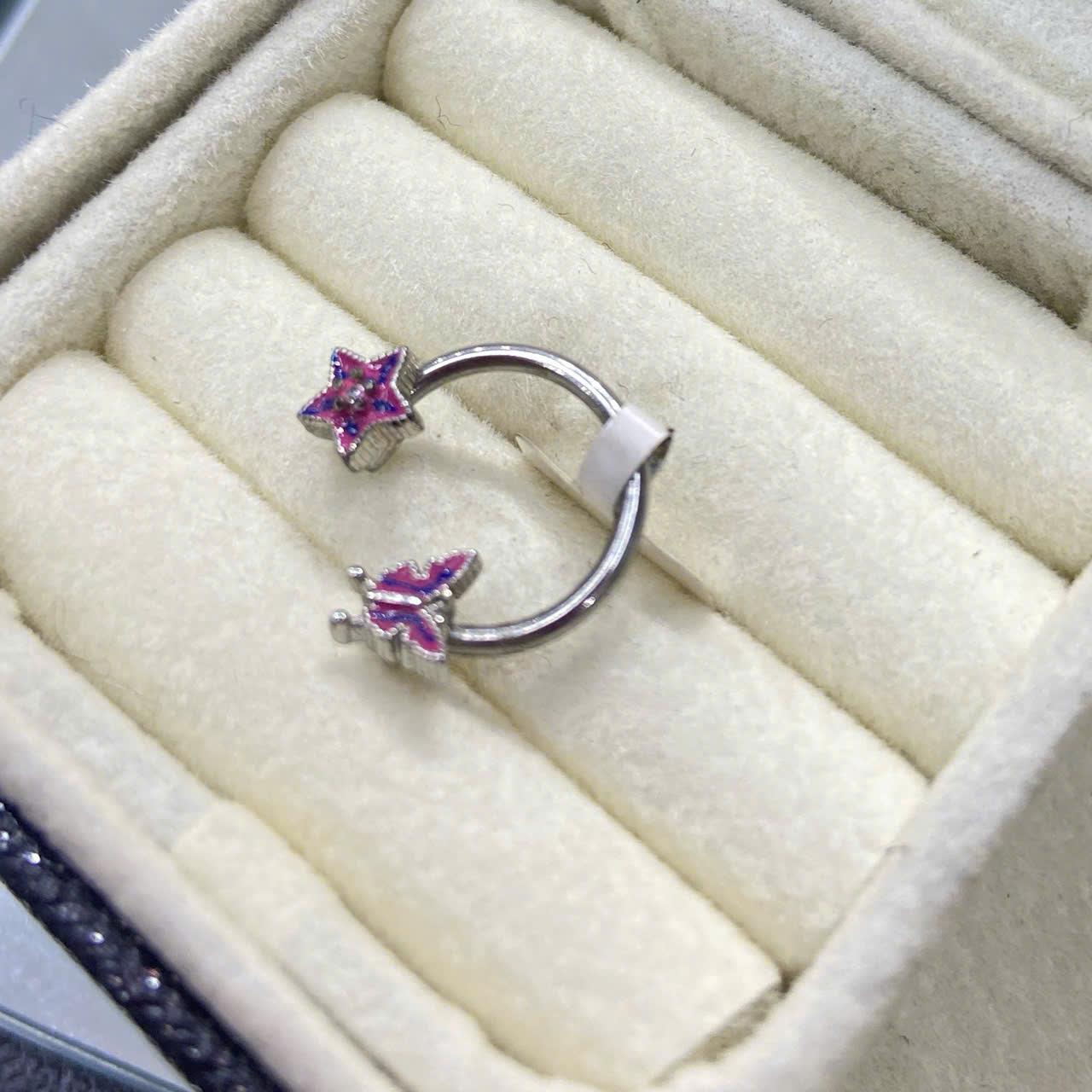 Septum sao bướm hồng