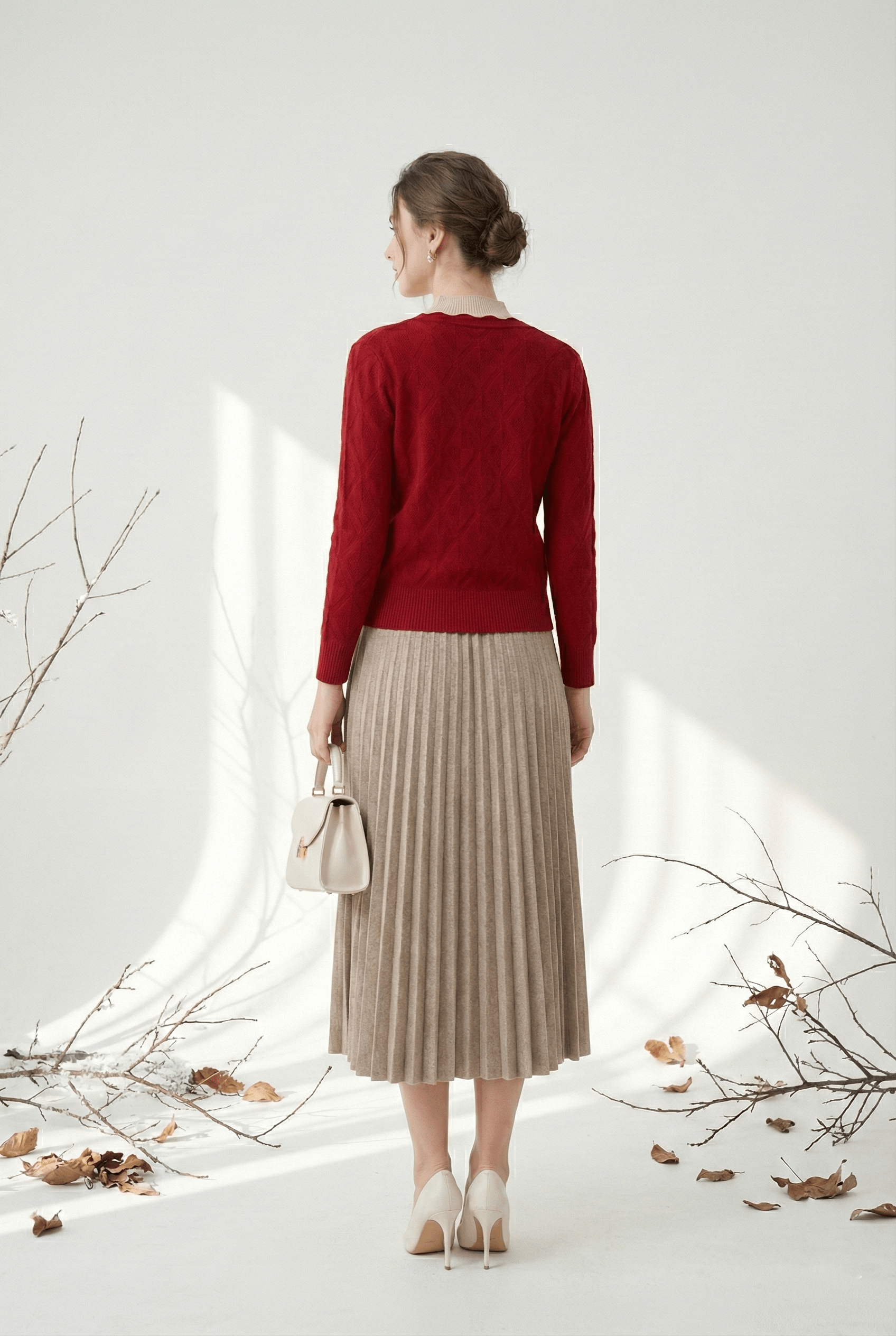 Áo len cổ lọ có trang trí khuy phối màu cổ_thumbnail_4