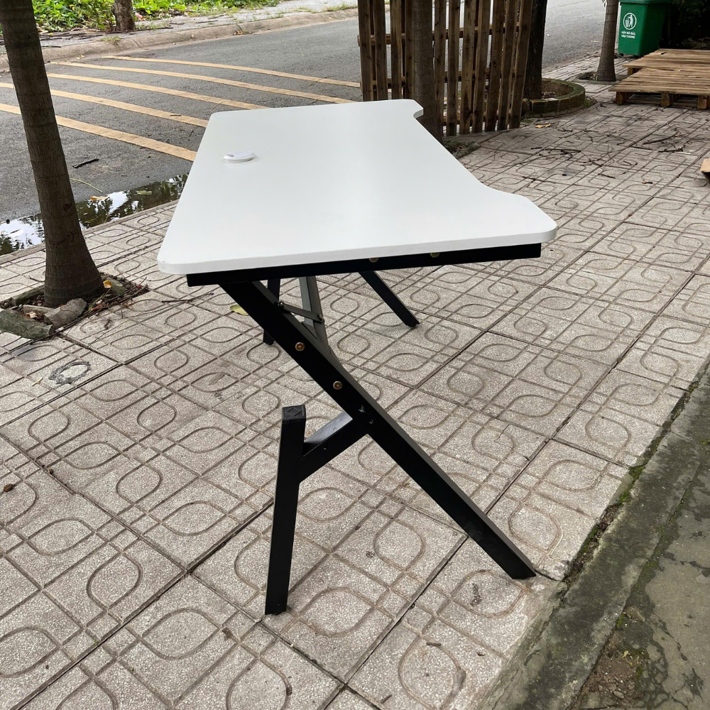 Bàn Gaming Chân Chữ Y - Thiết Kế Hiện Đại, Gọn Gàng, Khung Chân Chắc Chắn_thumbnail_11