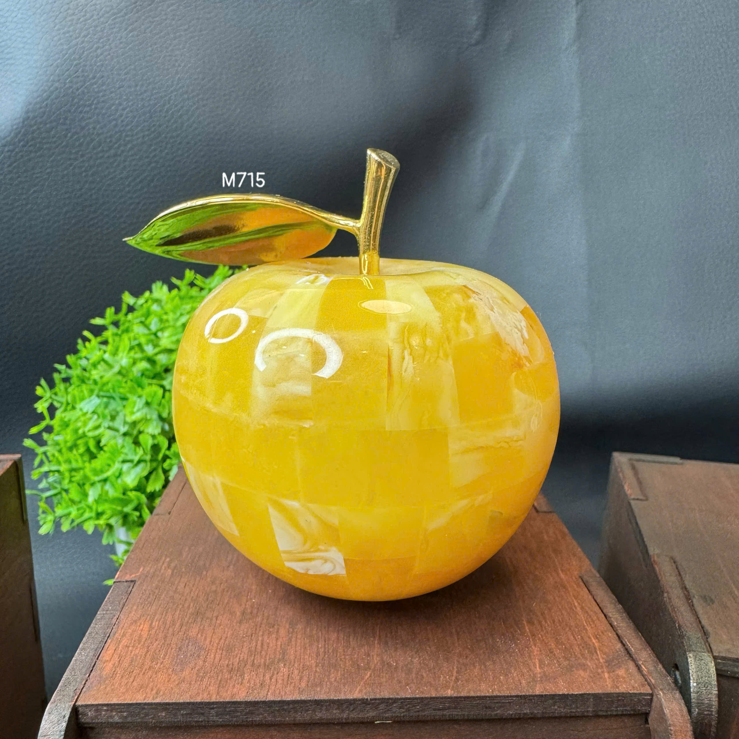 Táo Vàng Hổ Phách - M715