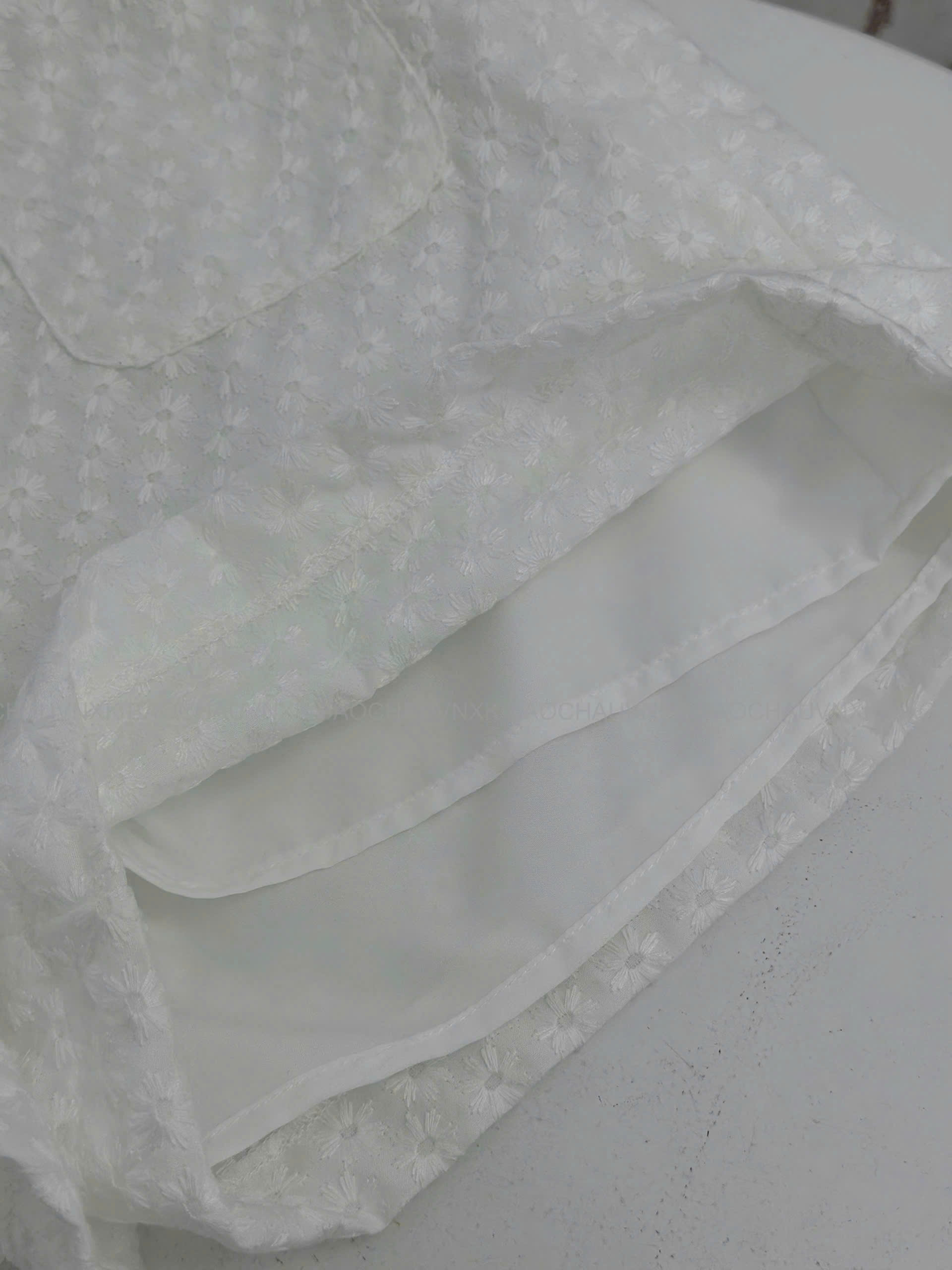 SALE Q35 QUẦN SHORT THÊU TRẮNG_thumbnail_15