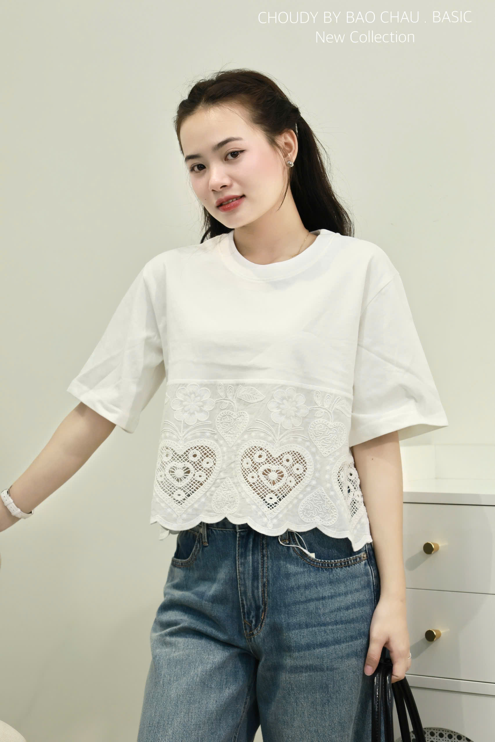 U755 ÁO THUN PHỐI REN TRẮNG_thumbnail_10