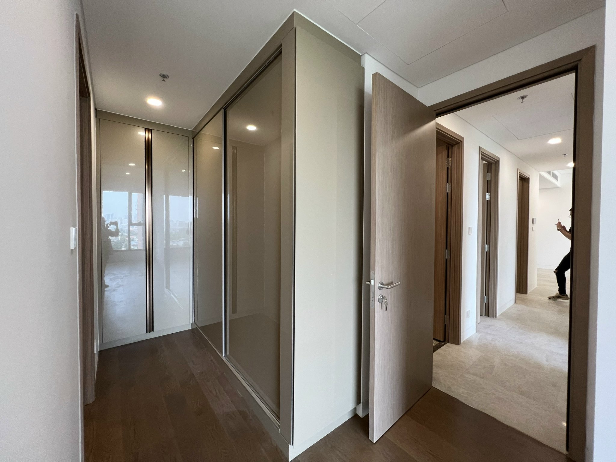 Gía thuê siêu tốt cho căn 3 phòng ngủ trong tháng 1 này, nhà trống có thể dọn vô ở ngay._thumbnail_3