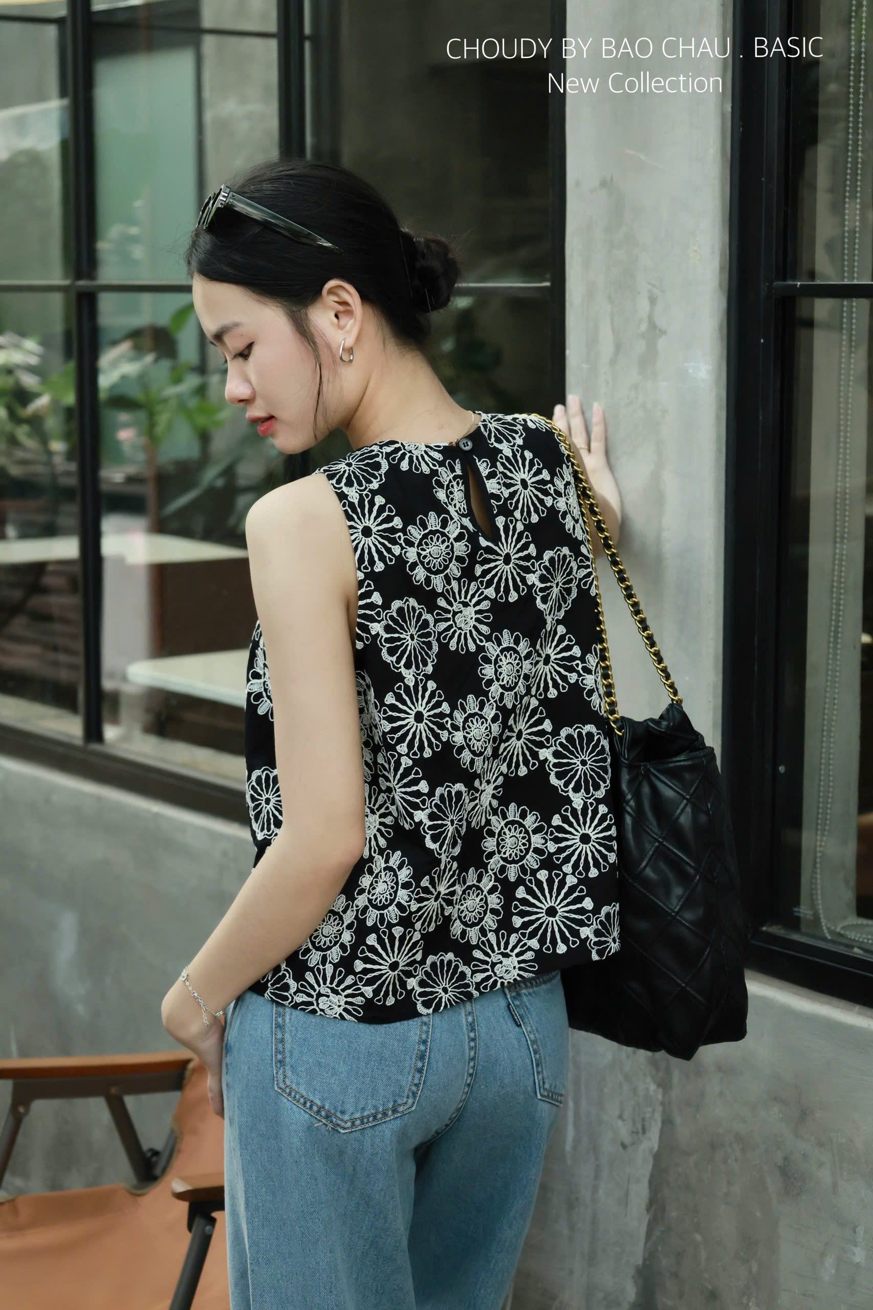 SALE U53 ÁO THÊU ĐEN_thumbnail_1