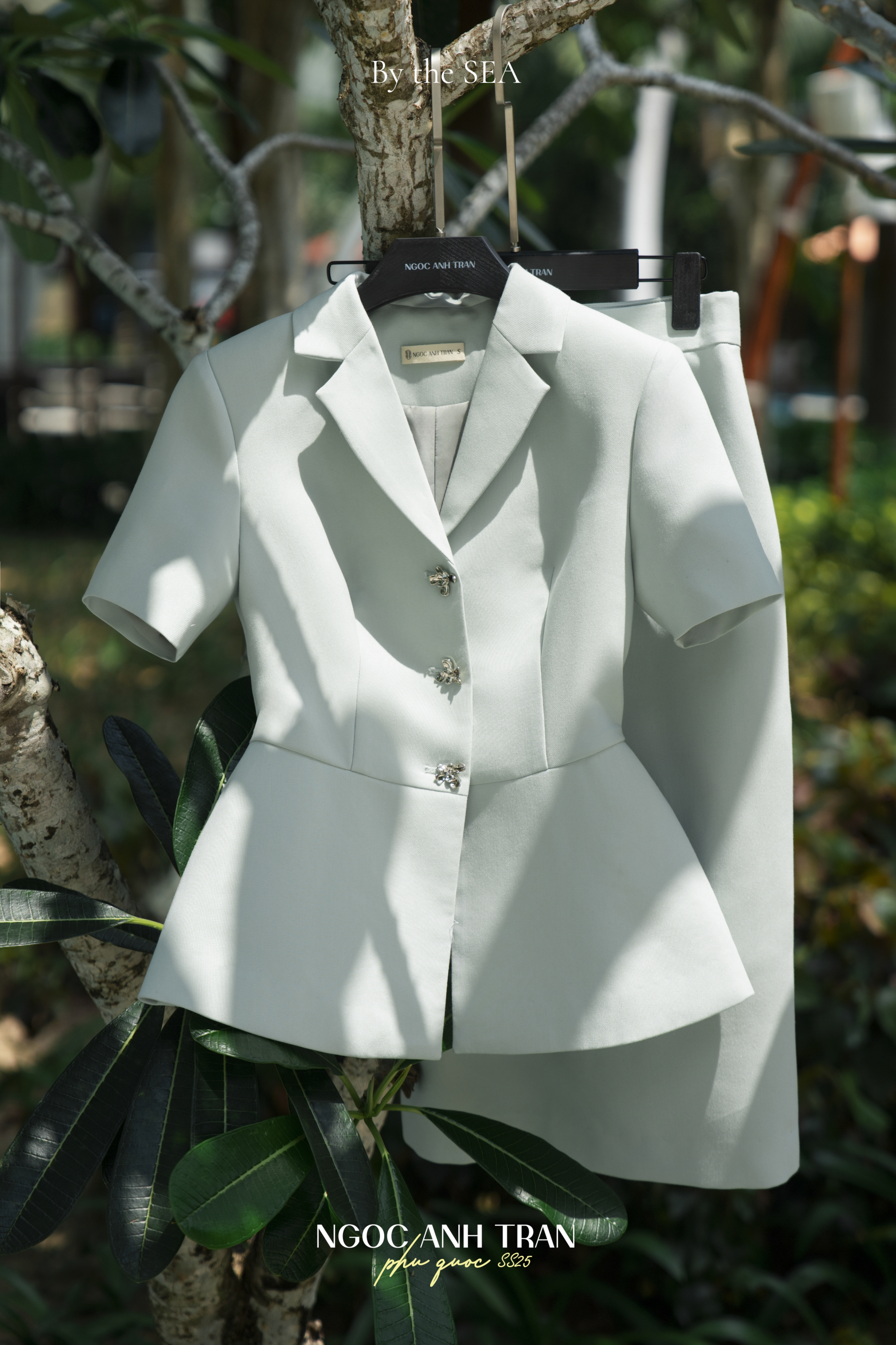 V039 Set BÌNH AN - Áo vest và chân váy xanh mint_thumbnail_4