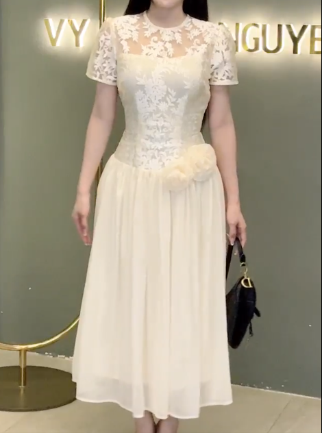 Đầm Ren Xoè Phối Tơ Hoa Eo_thumbnail_4