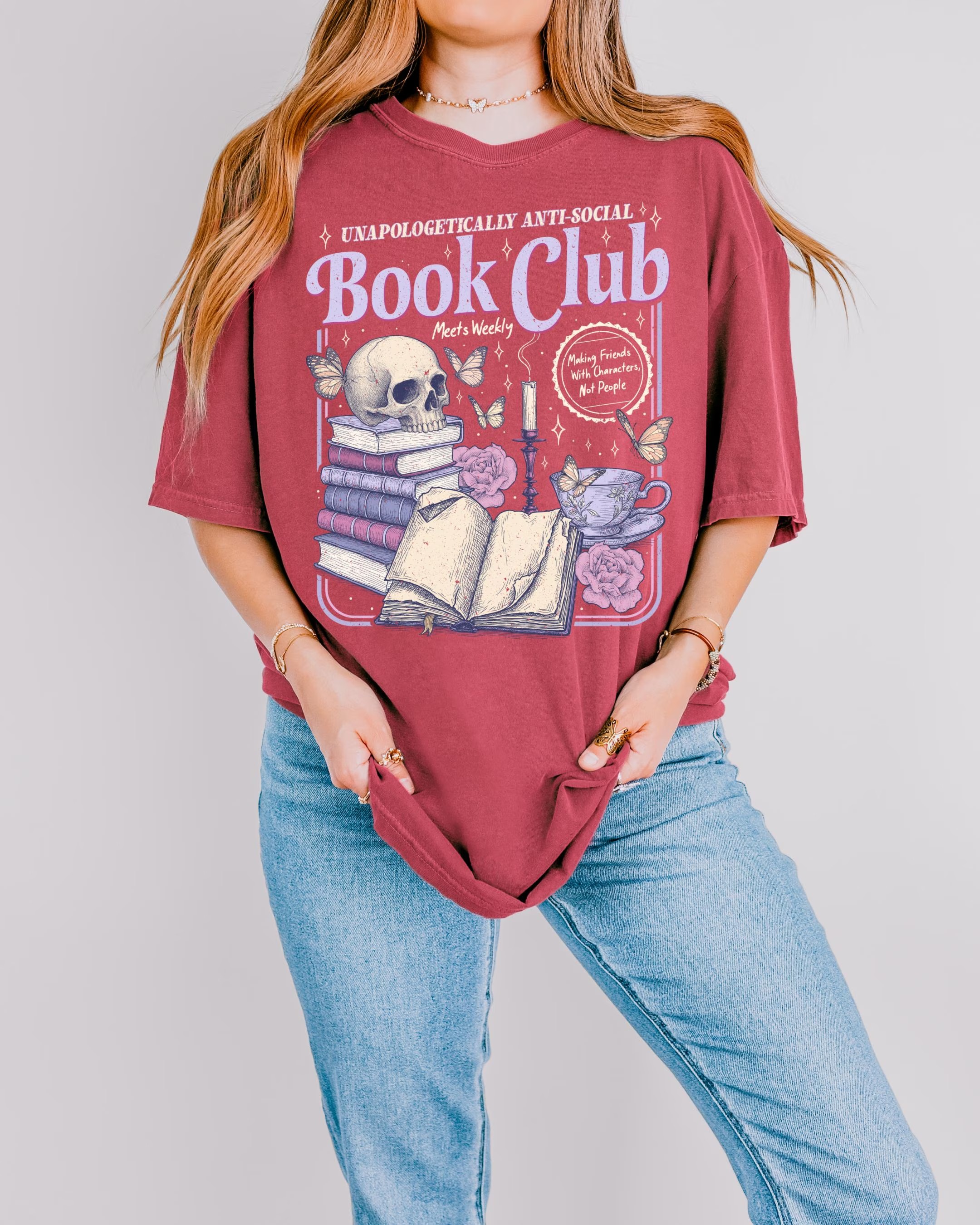 Cozy Book-Themed Comfort Tee_thumbnail_4