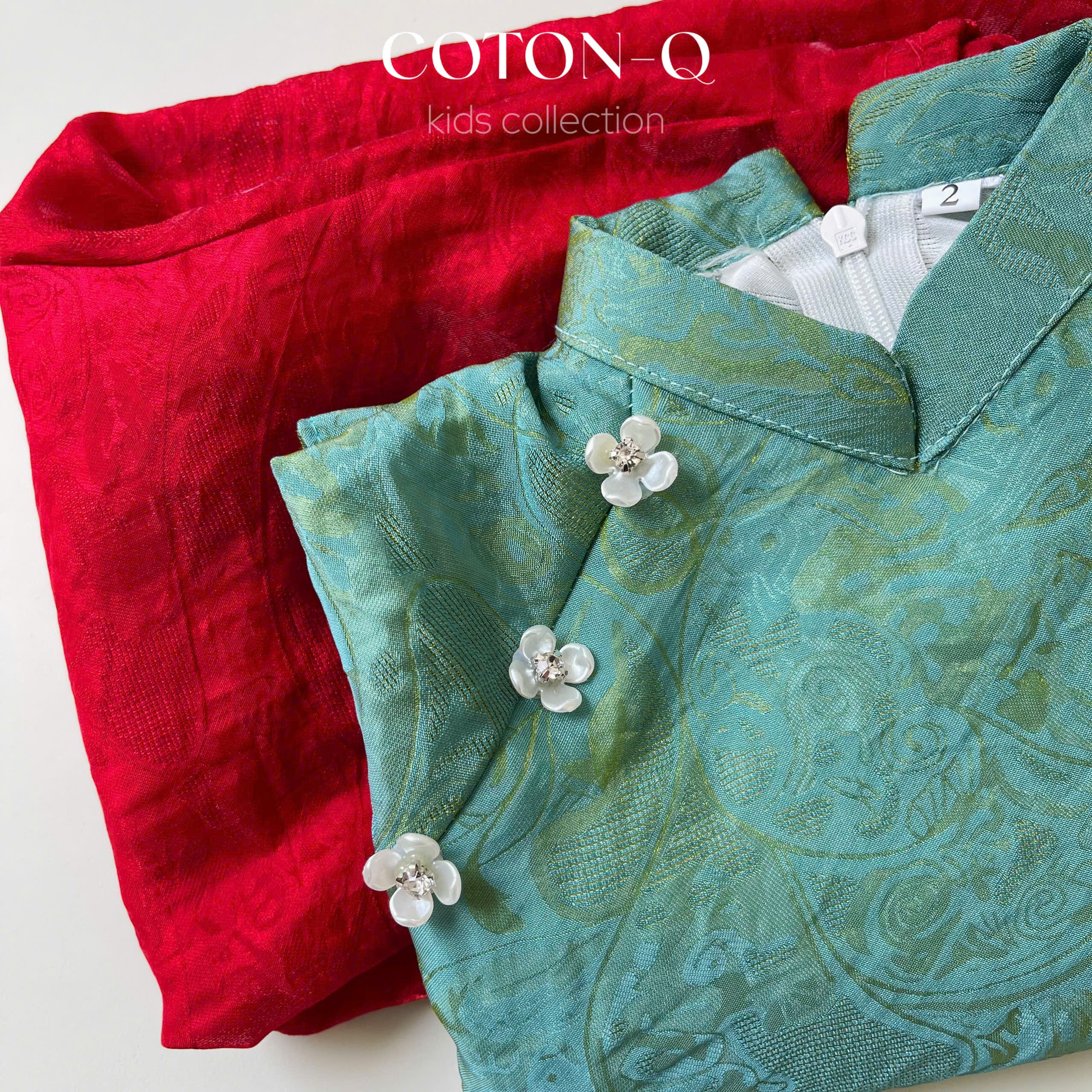 Set áo dài bé 4 tà ( XANH )_thumbnail_2