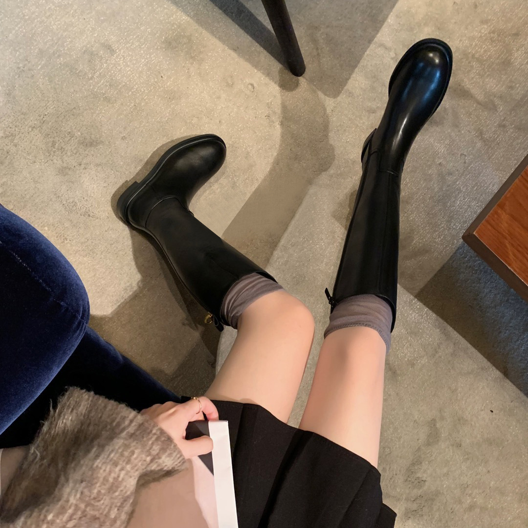 Chic Black Knee-High Boots_thumbnail_1