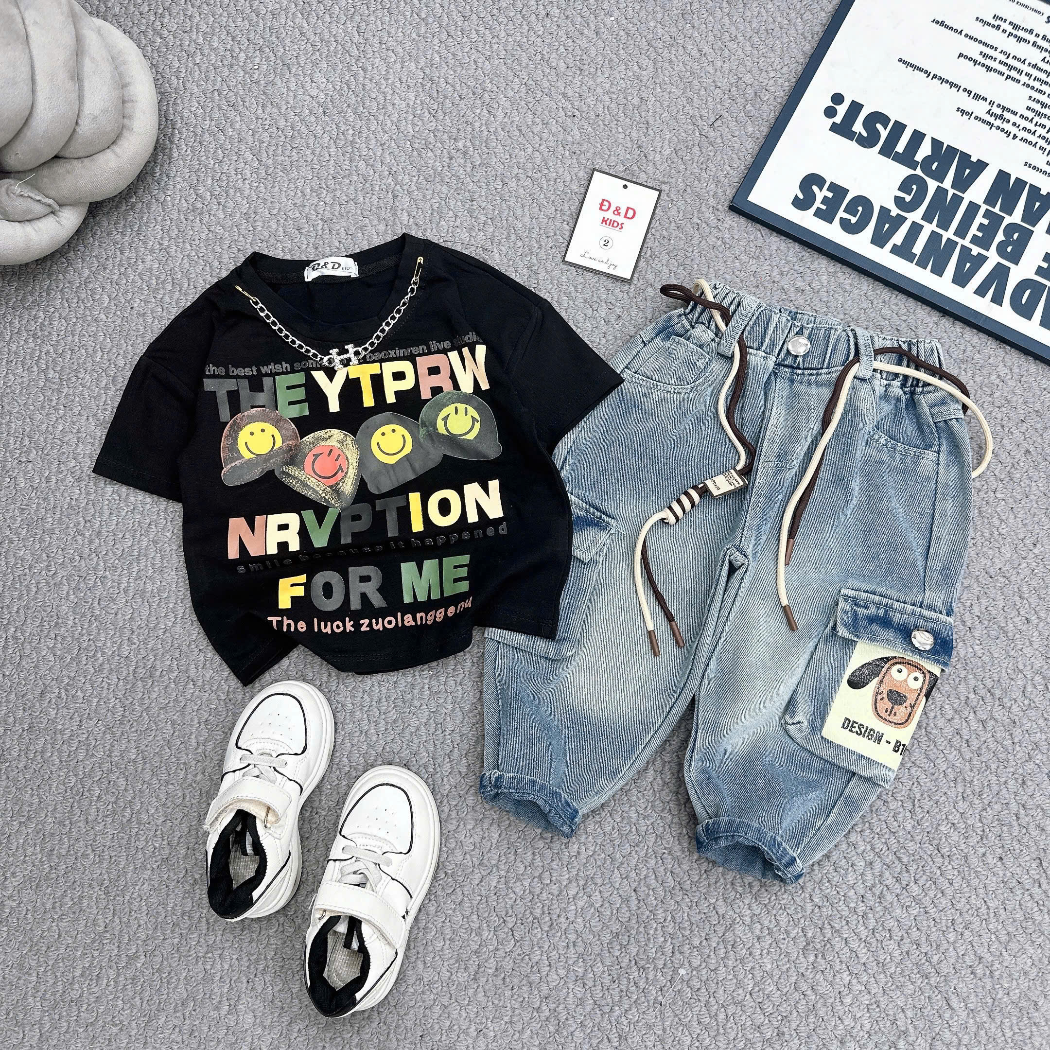 E54 ÁO CỘC QUẦN DÀI 4 MẶT CƯỜI- A116.877