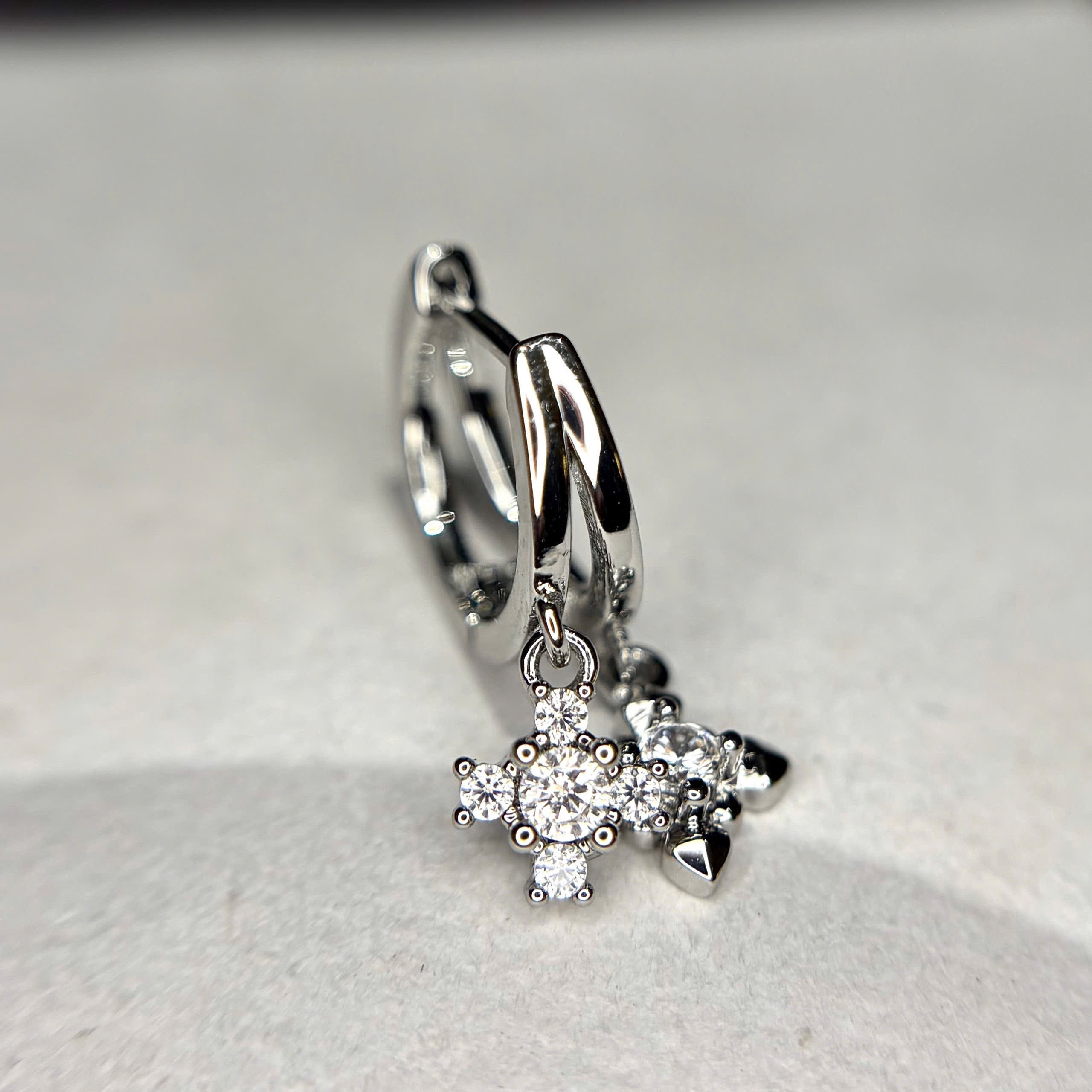 Khuyên vòng kiểu nữ kép sao rơi size 10