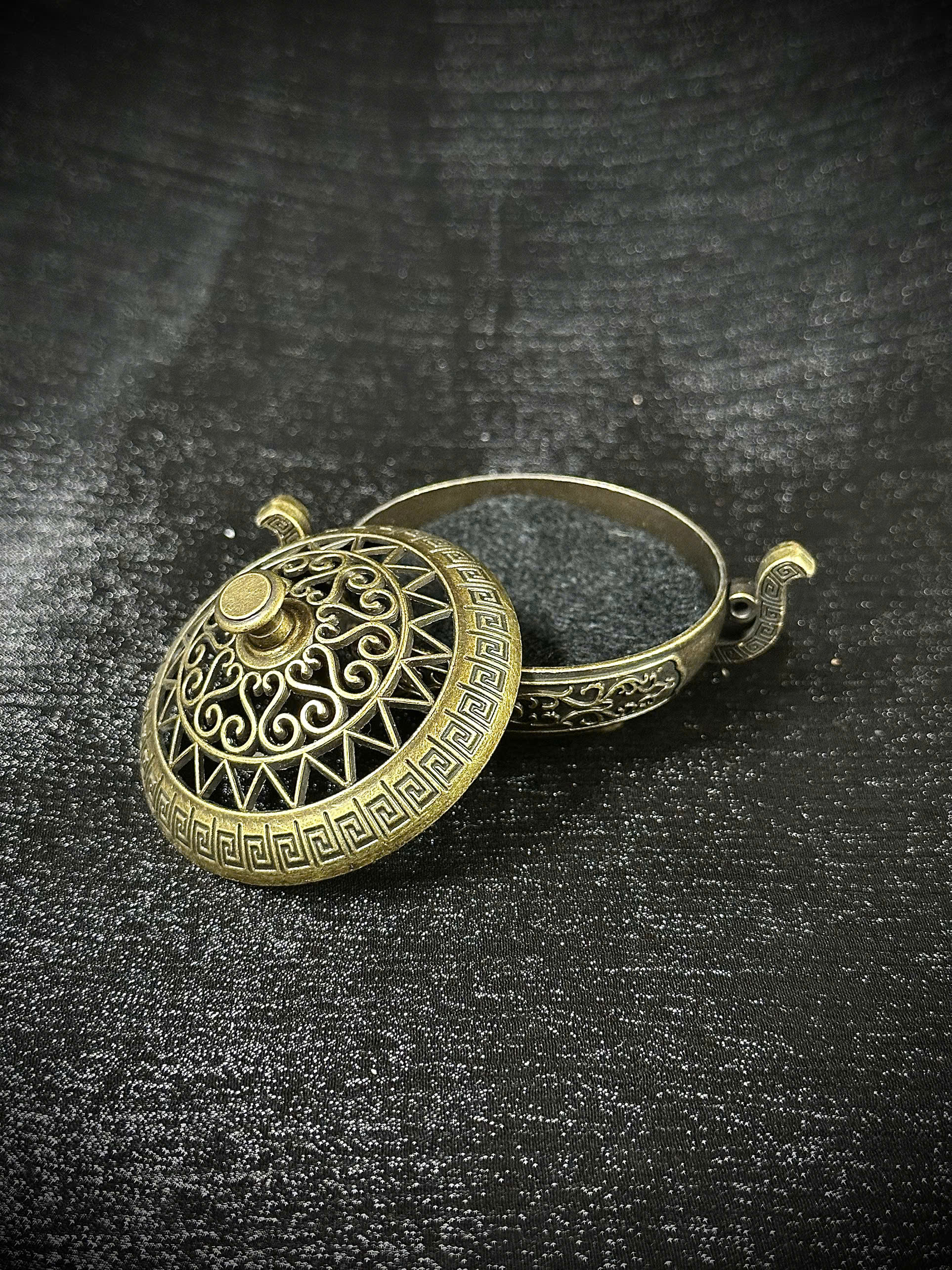 LƯ ĐỒNG XÔNG TRẦM_thumbnail_10