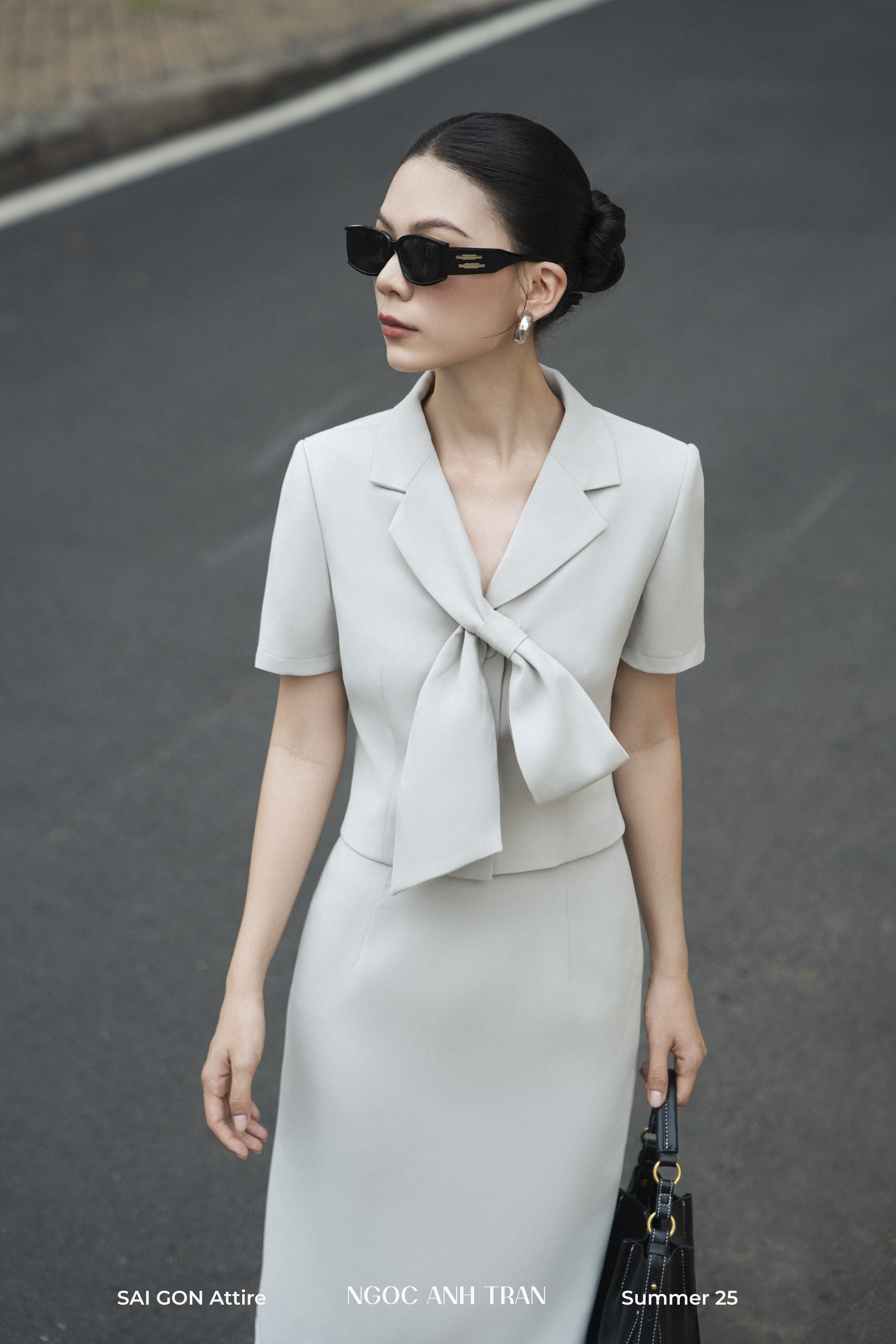 A174 - Áo kiểu hoạ tiết nơ cổ