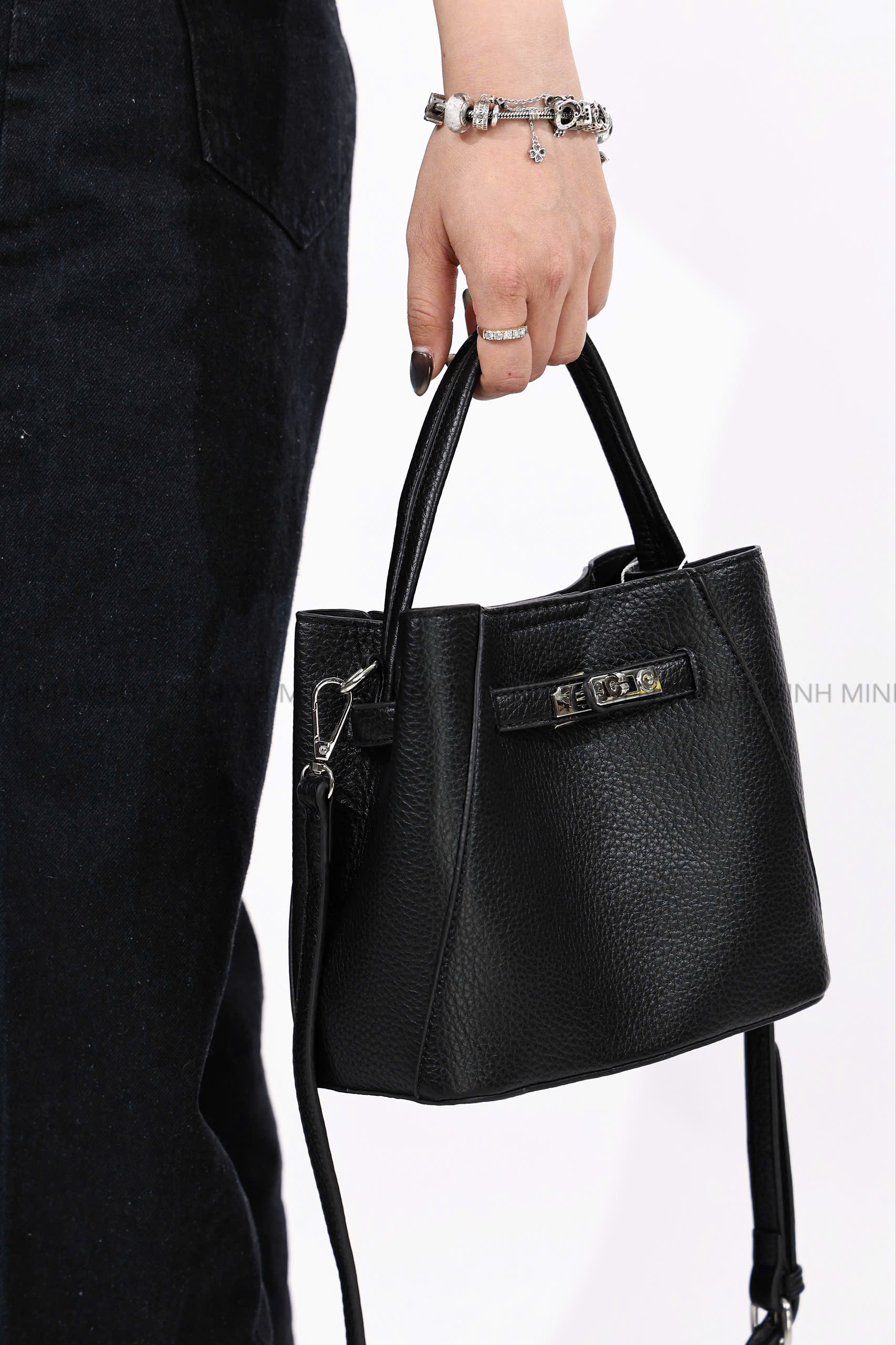 TUI XACH_thumbnail_3