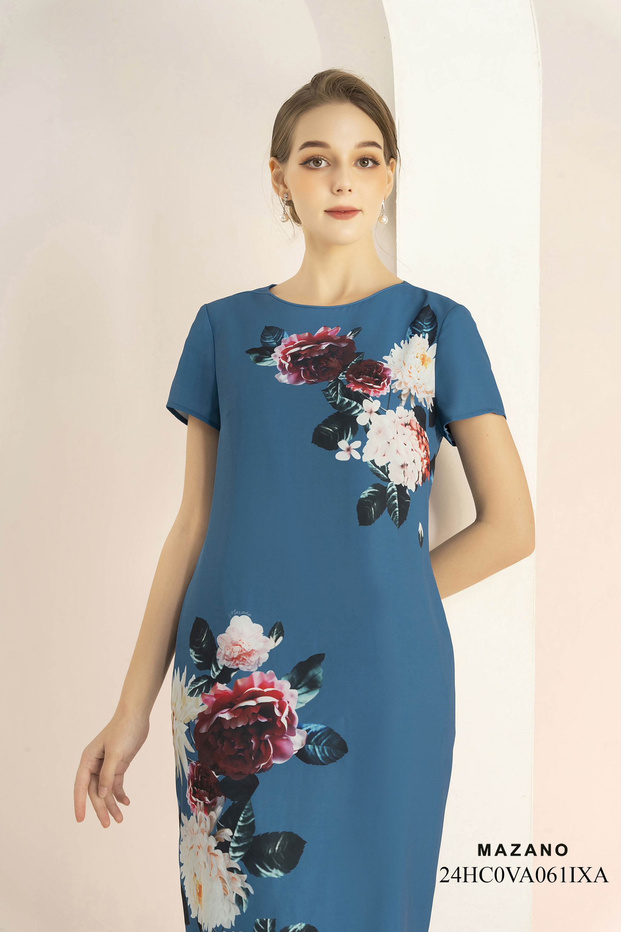 Váy Đầm Suông Vải thô mỏng Hoạ tiết hoa 3D Cổ tròn Tay ngắn Dài ngang gối_thumbnail_2