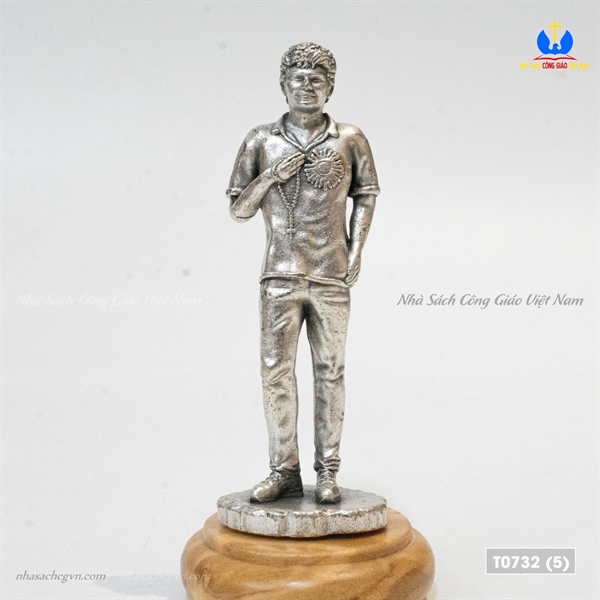 Tượng Thánh Acutis kim loại gỗ ô-liu Italia_thumbnail_4