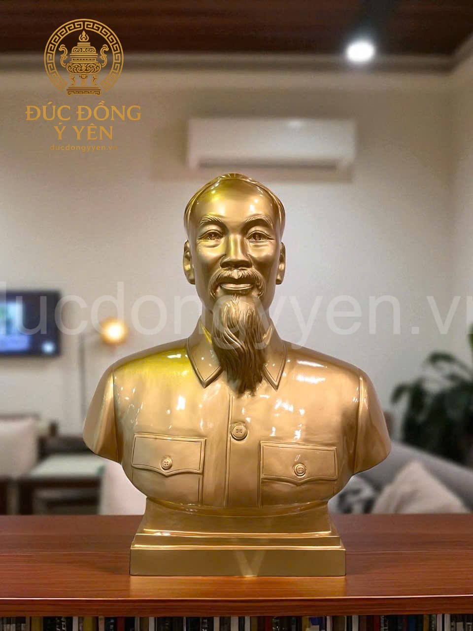 Tượng Bác Hồ bán thân đúc đồng đỏ 