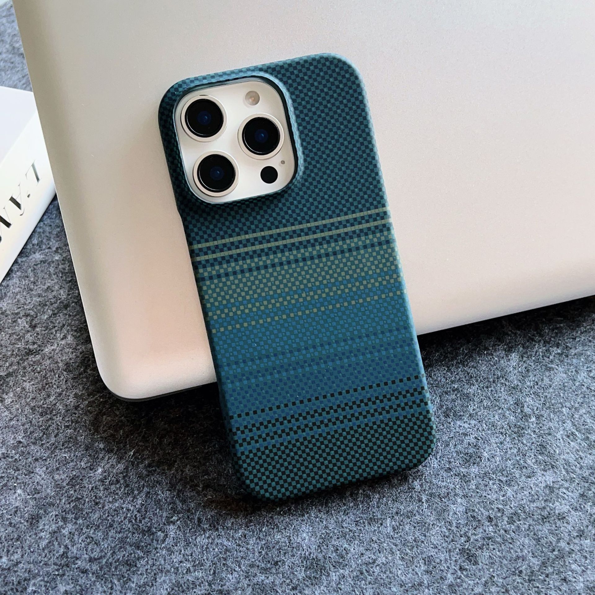 ỐP ĐIỆN THOẠI_thumbnail_3