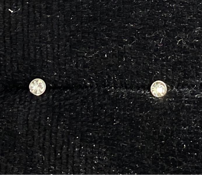 Mũi L kim cương trắng dán size 2.5.