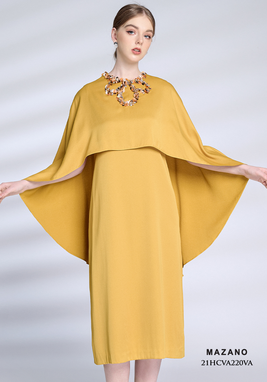 Đầm vàng dạ hội đính đá_thumbnail_2