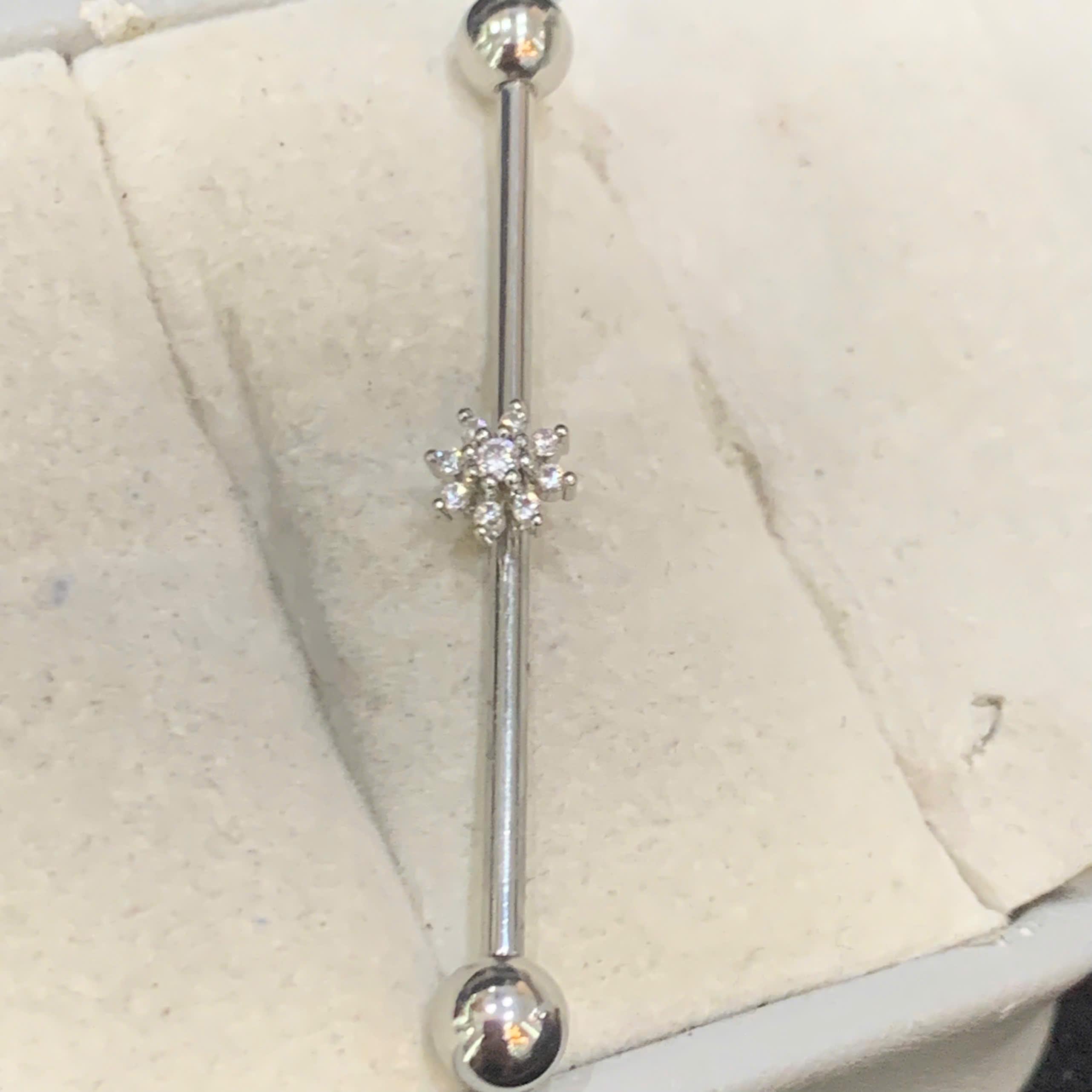 indus kiểu bông hoa cánh nhọn nhỏ dài xoay được_thumbnail_2