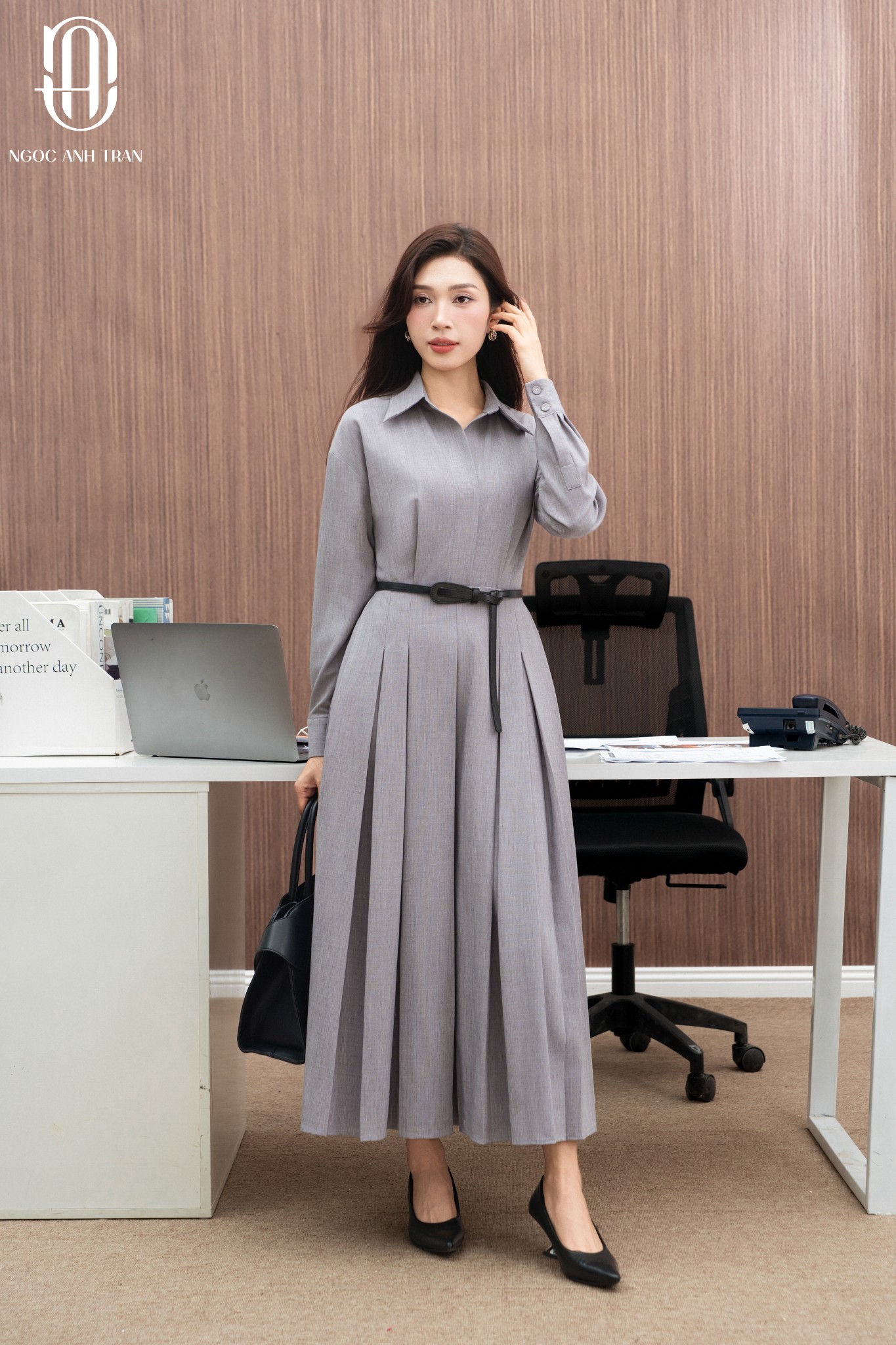 D151 - Đầm sơ mi dáng dài xám tro xếp ly