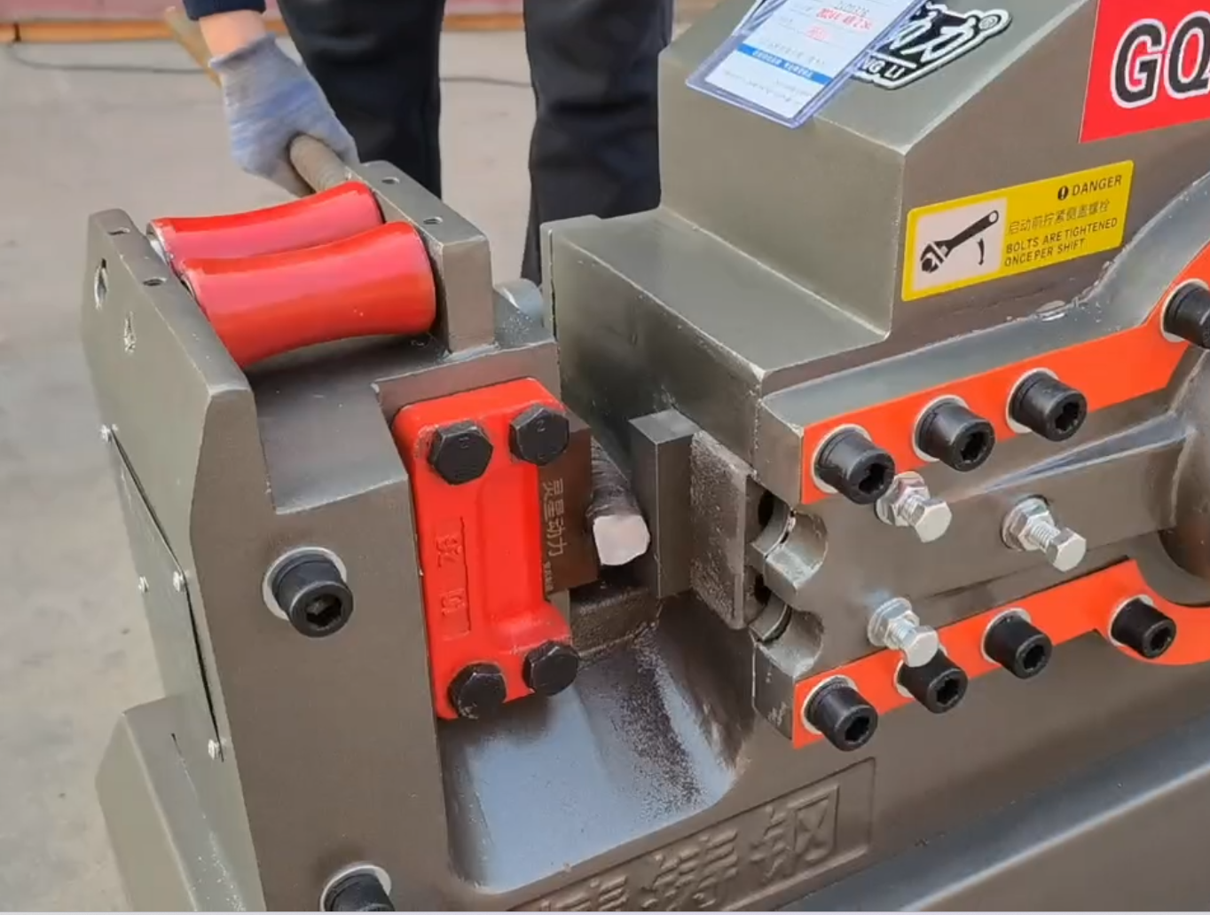  máy cắt sắt CQ - Máy Móc An Phát 