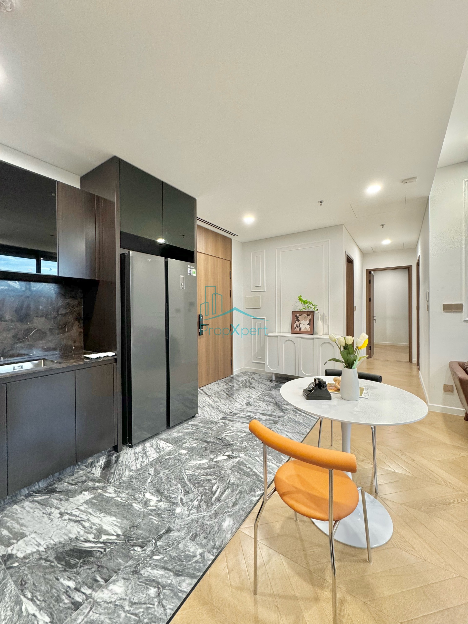 Tin thật 100% - chốt thuê ngay căn hộ 2PN nội thất cao cấp với mức giá cực tốt