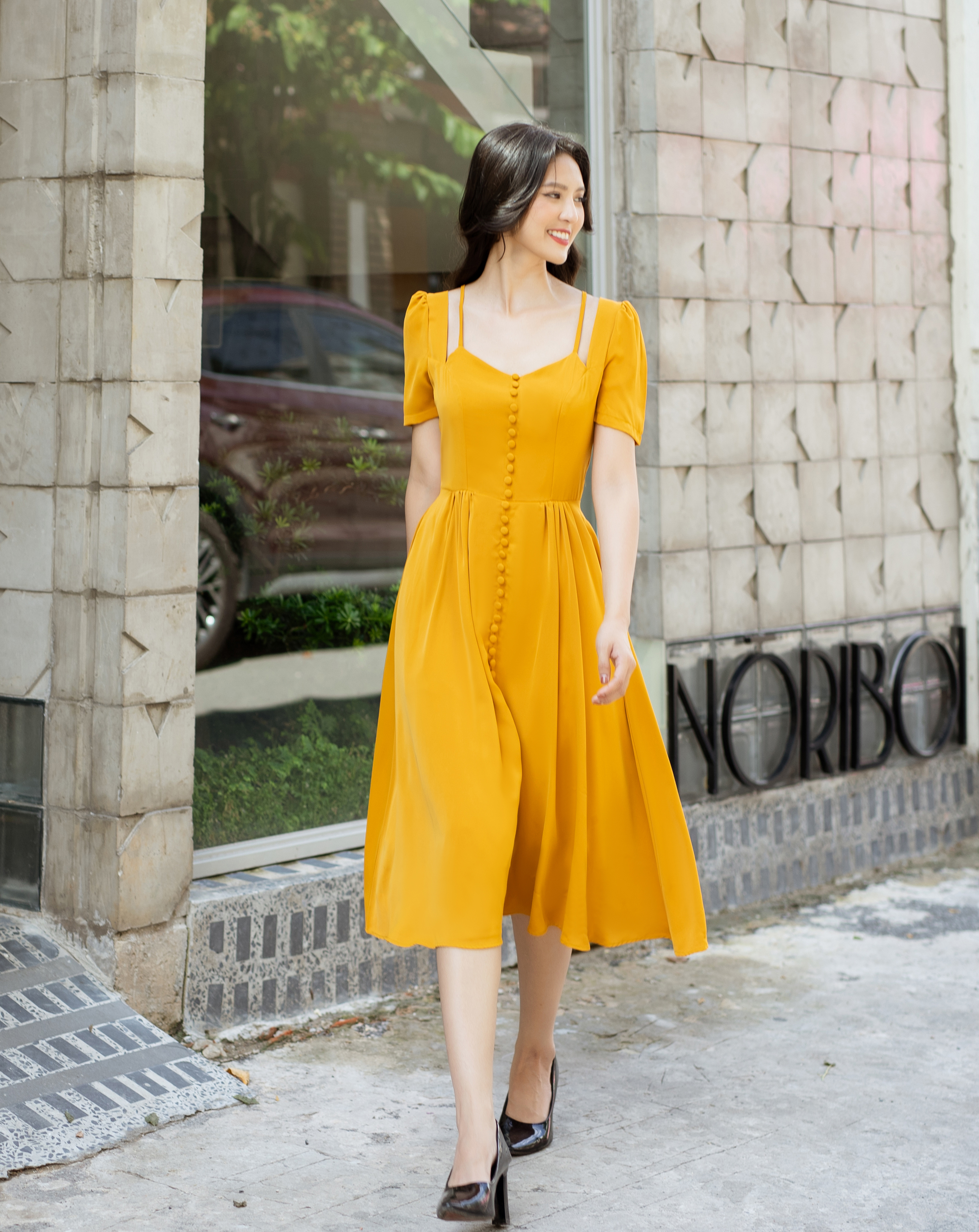 Đầm xòe tiểu thư tay con cut out đính nút_thumbnail_4