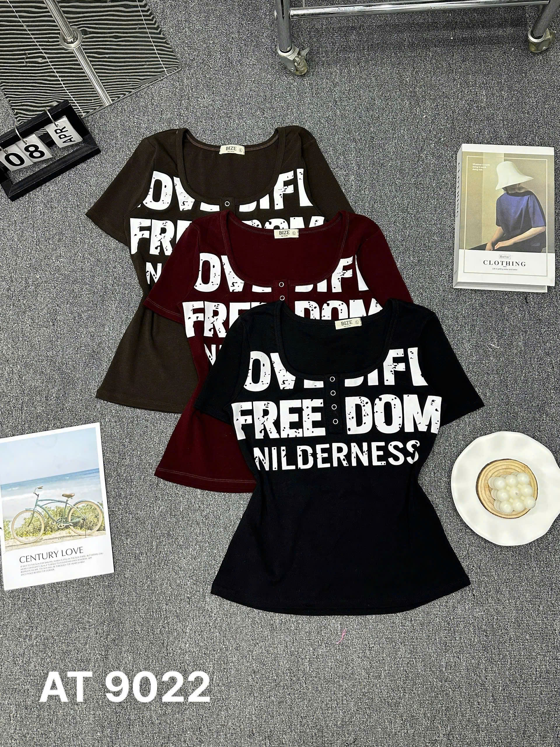 Áo thun cổ vuông phối chữ in bigsize AT9022 dành cho nàng mũm mĩm từ 55-90kg