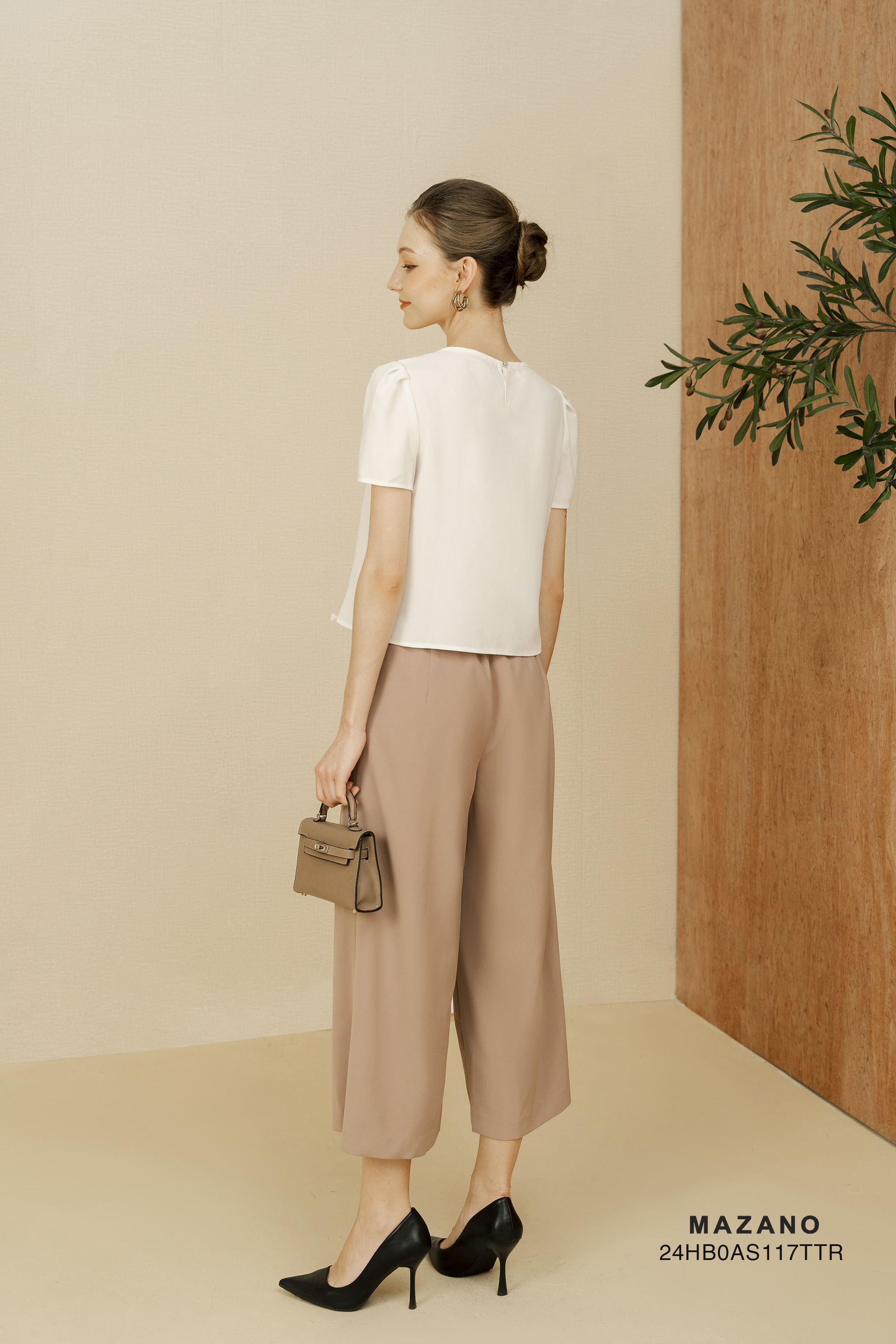 Áo tóp ngắn suông Vải thô mềm Đính  trang trí Cổ tròn Tay ngắn Dài dưới eo_thumbnail_3