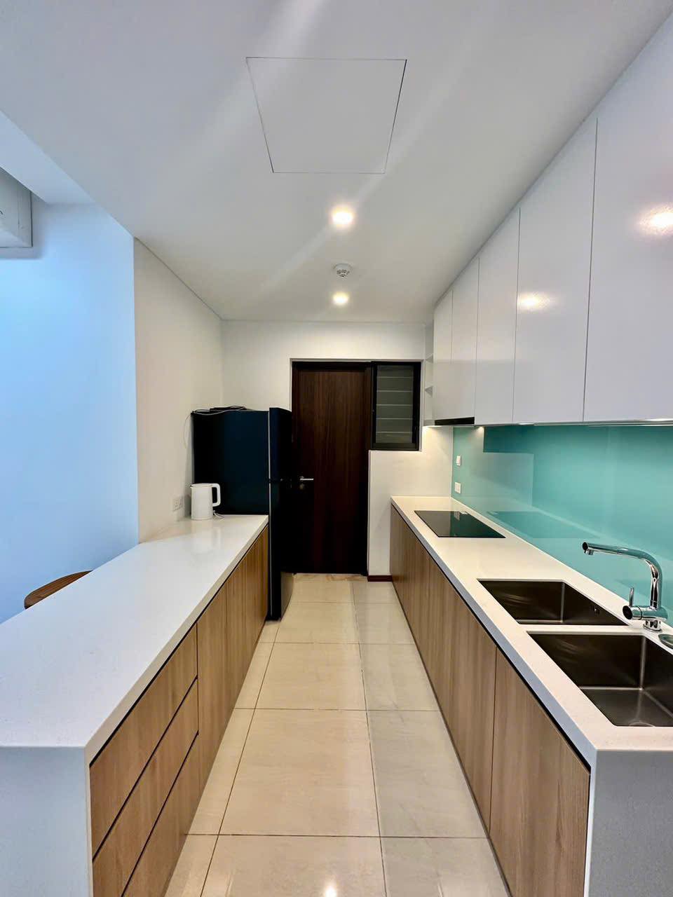 Bán căn hộ 2PN view sông, lầu cao, full nội thất_thumbnail_2