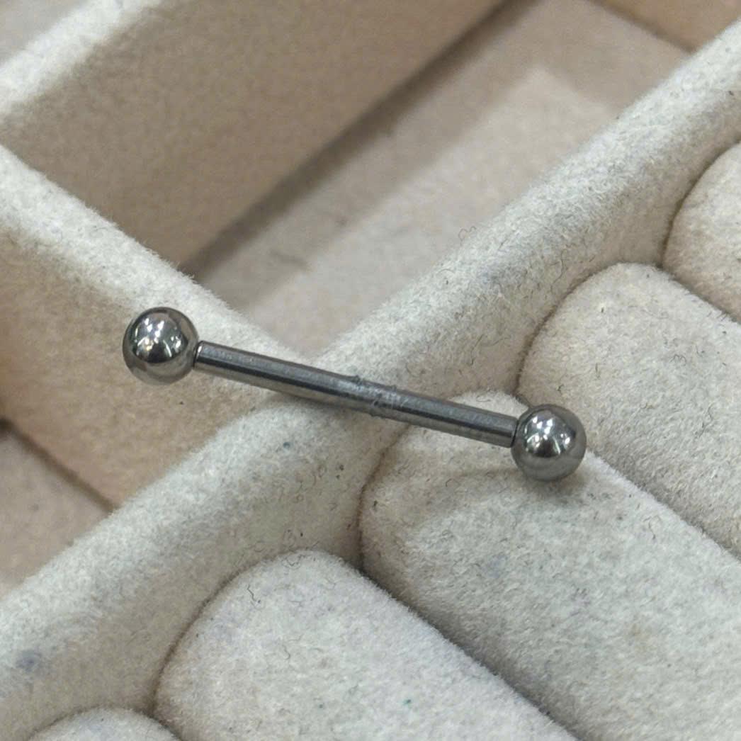 khuyên lưỡi titan cơ bản size 16.