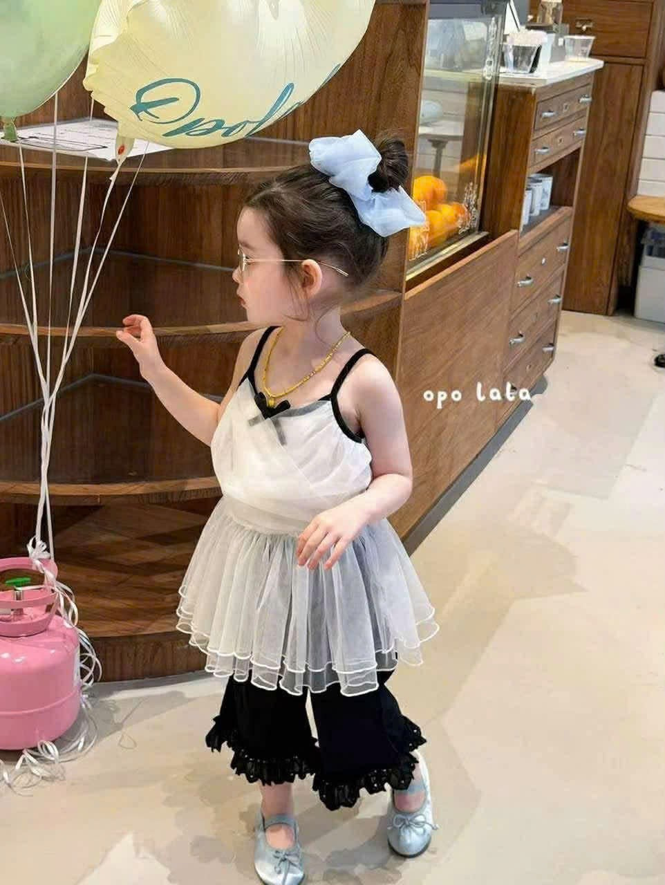 C203 - Áo 2 dây voan trắng hãng Opl (Sz90-130)