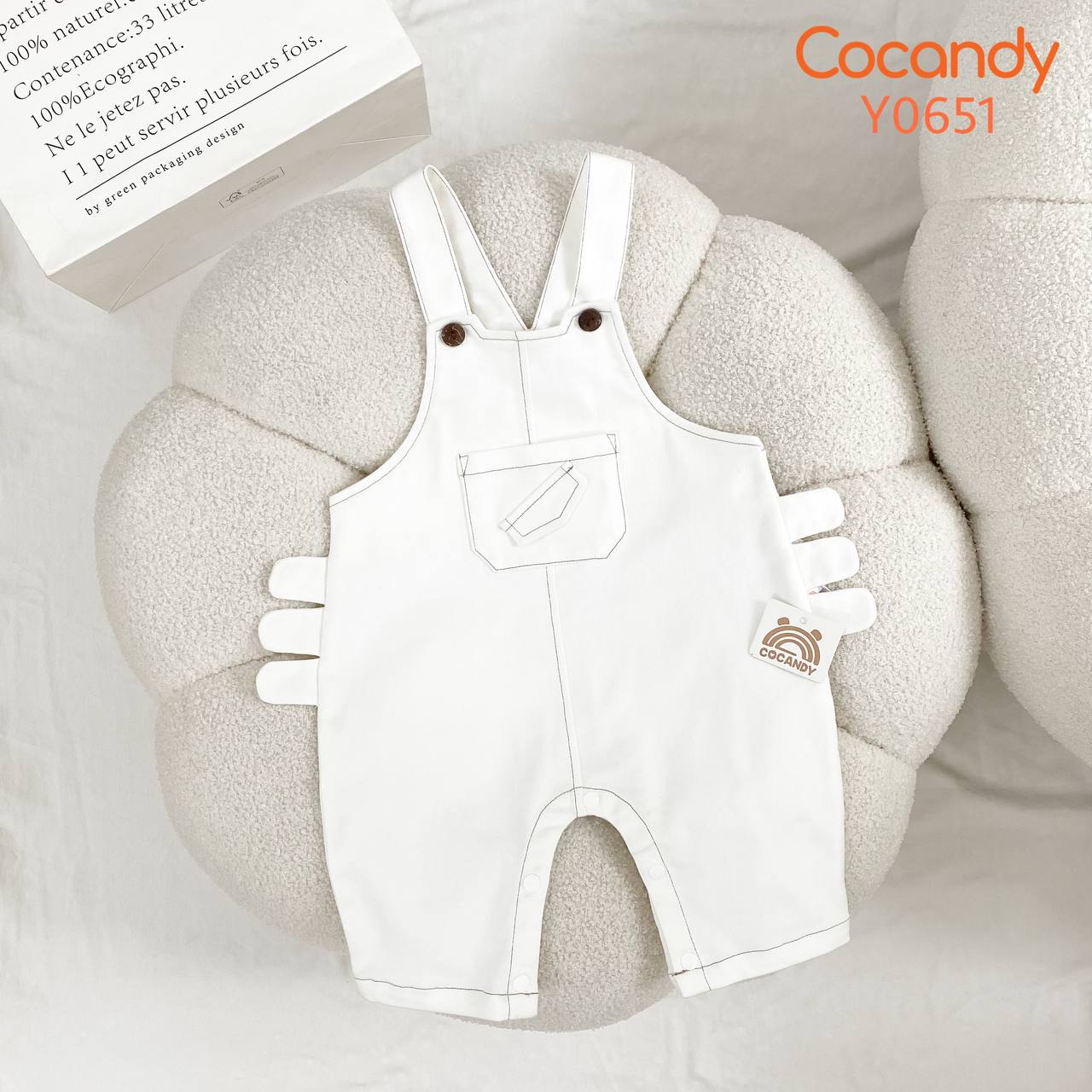 Yếm quần TRẮNG túi ngực kép sườn 3 tai