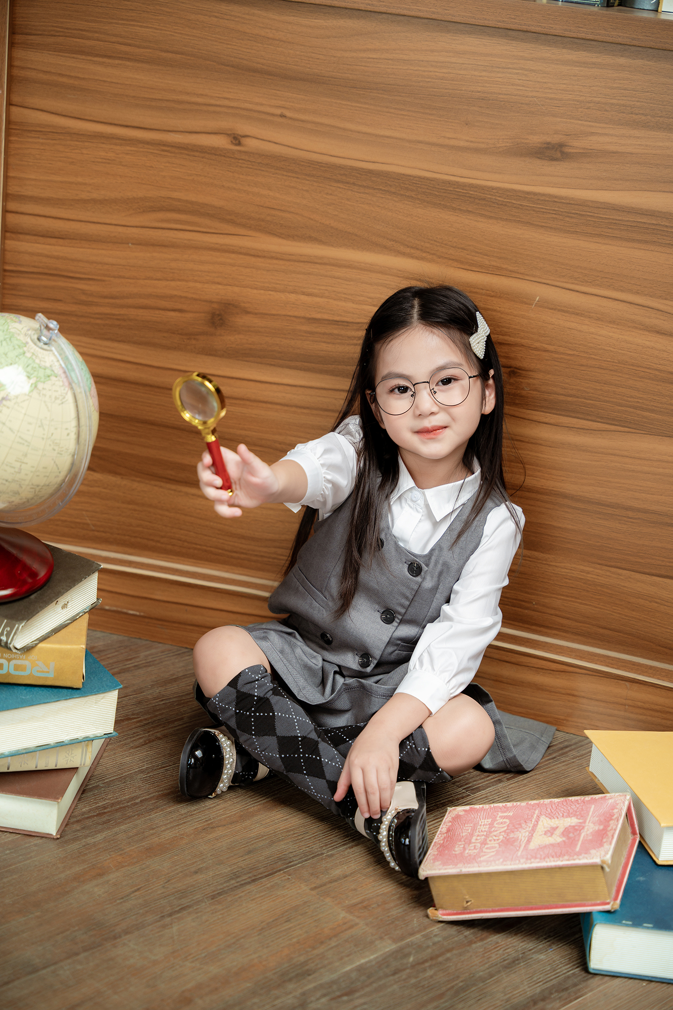 Bộ uniform áo gile chân váy xếp ly