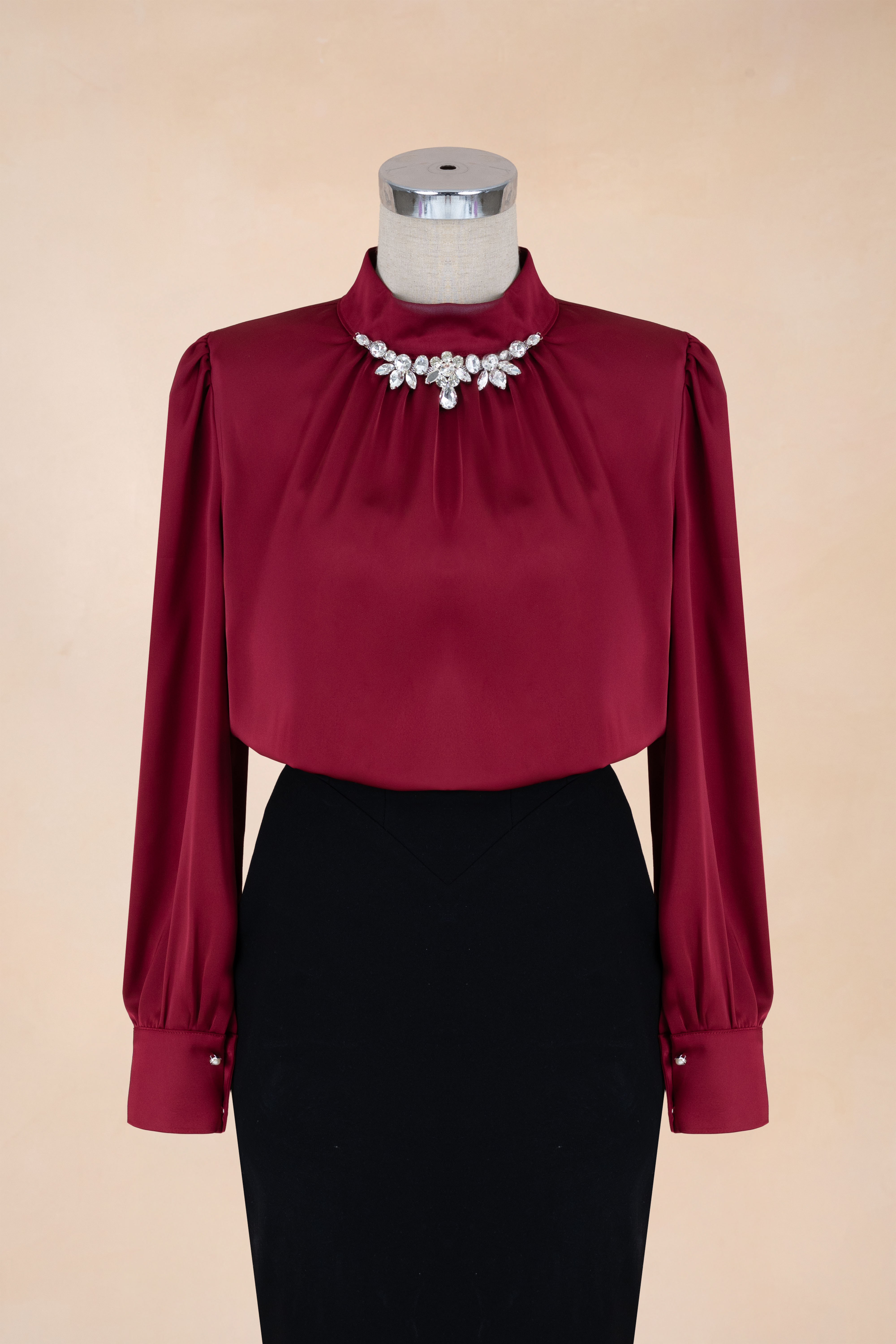 Sơ Mi Cổ Trụ Đính Đá