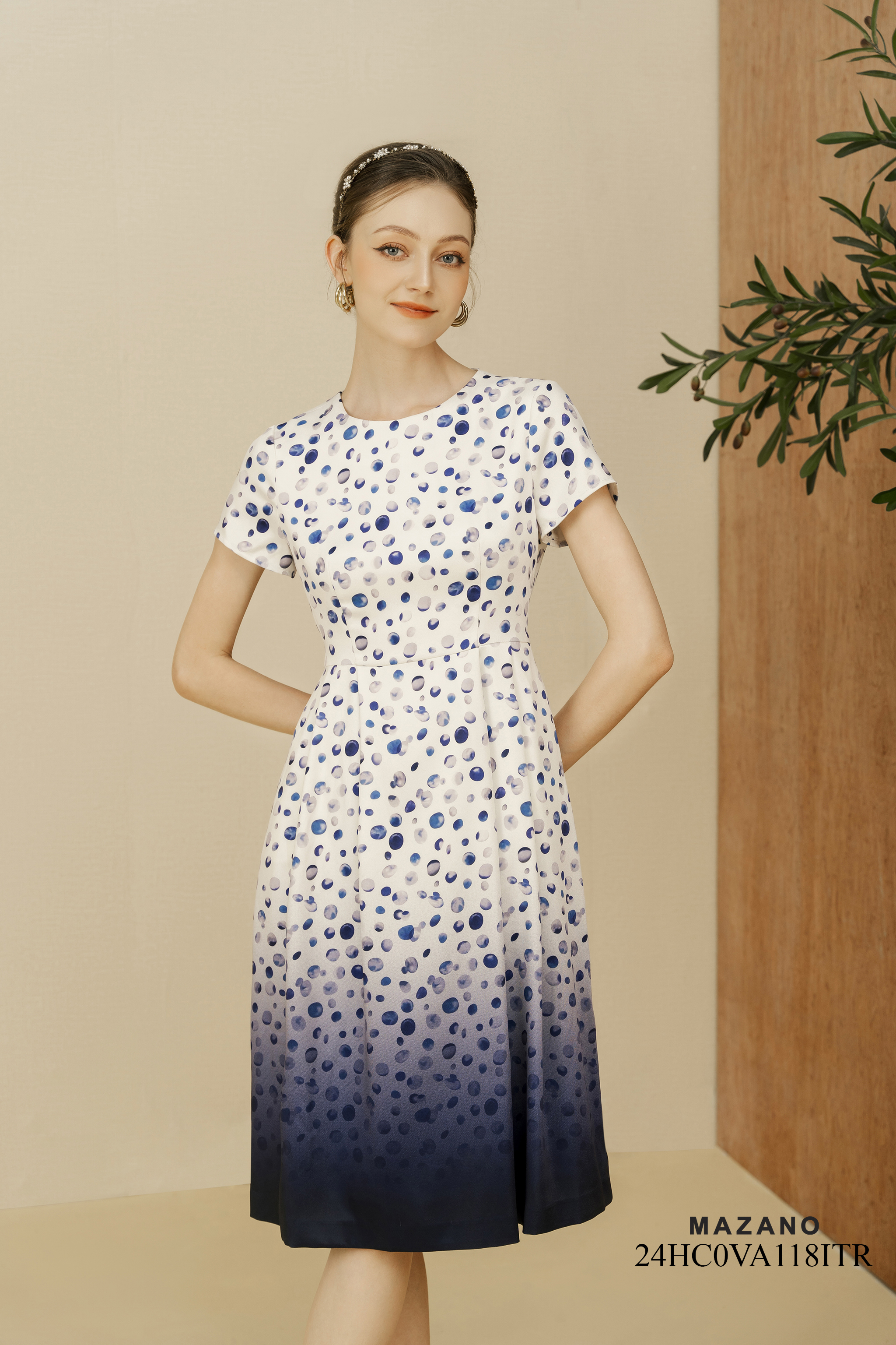 Váy Đầm Ôm Vải thô lụa Hoạ tiết chấm bi cách điệu in ombre Cổ tròn Tay ngắn Dài trên bắp chân_thumbnail_3