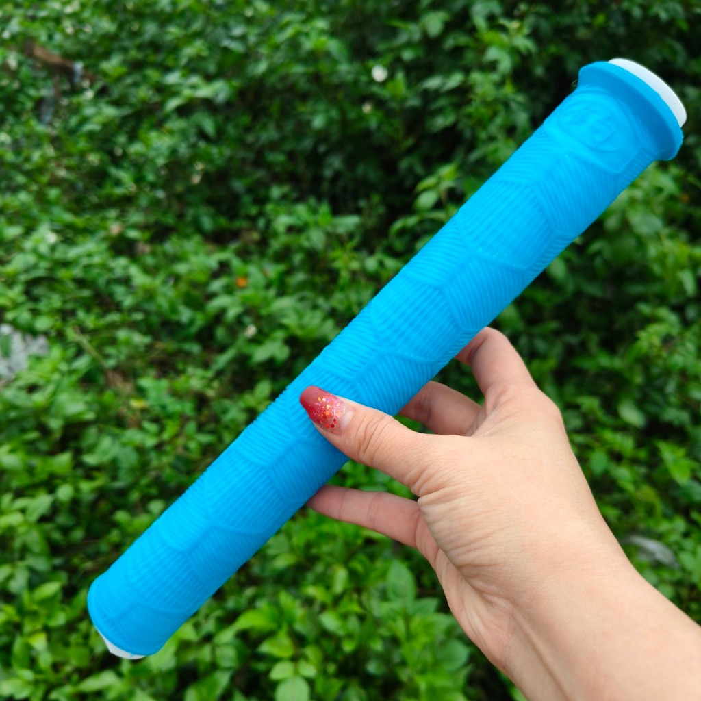 Quấn Cán Cần Câu Silicon Rút Tự Co Vân 3D Chống Trơn 2024_thumbnail_2