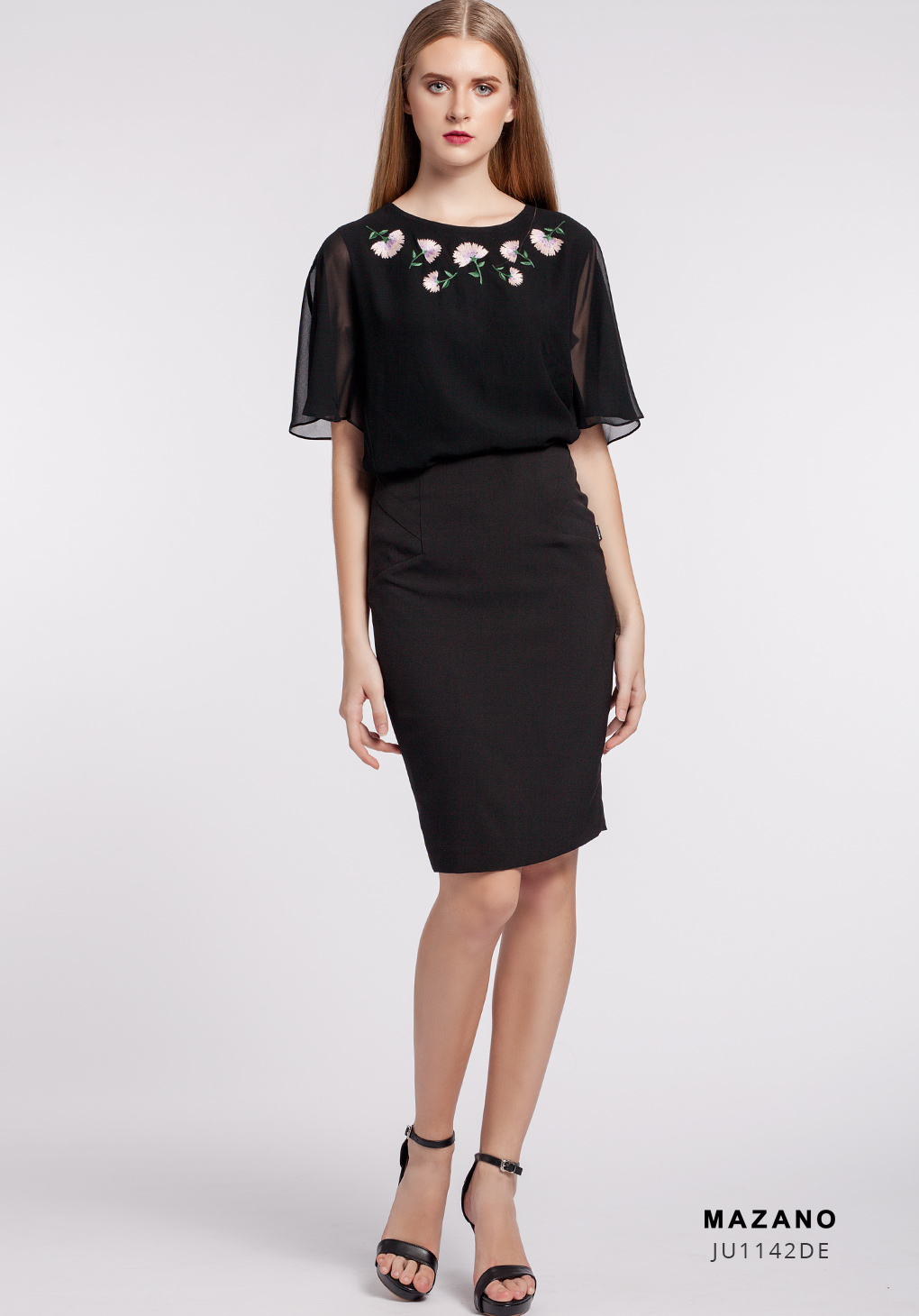 Chân váy Juyp Tuytxi Len màu đen cách điệu