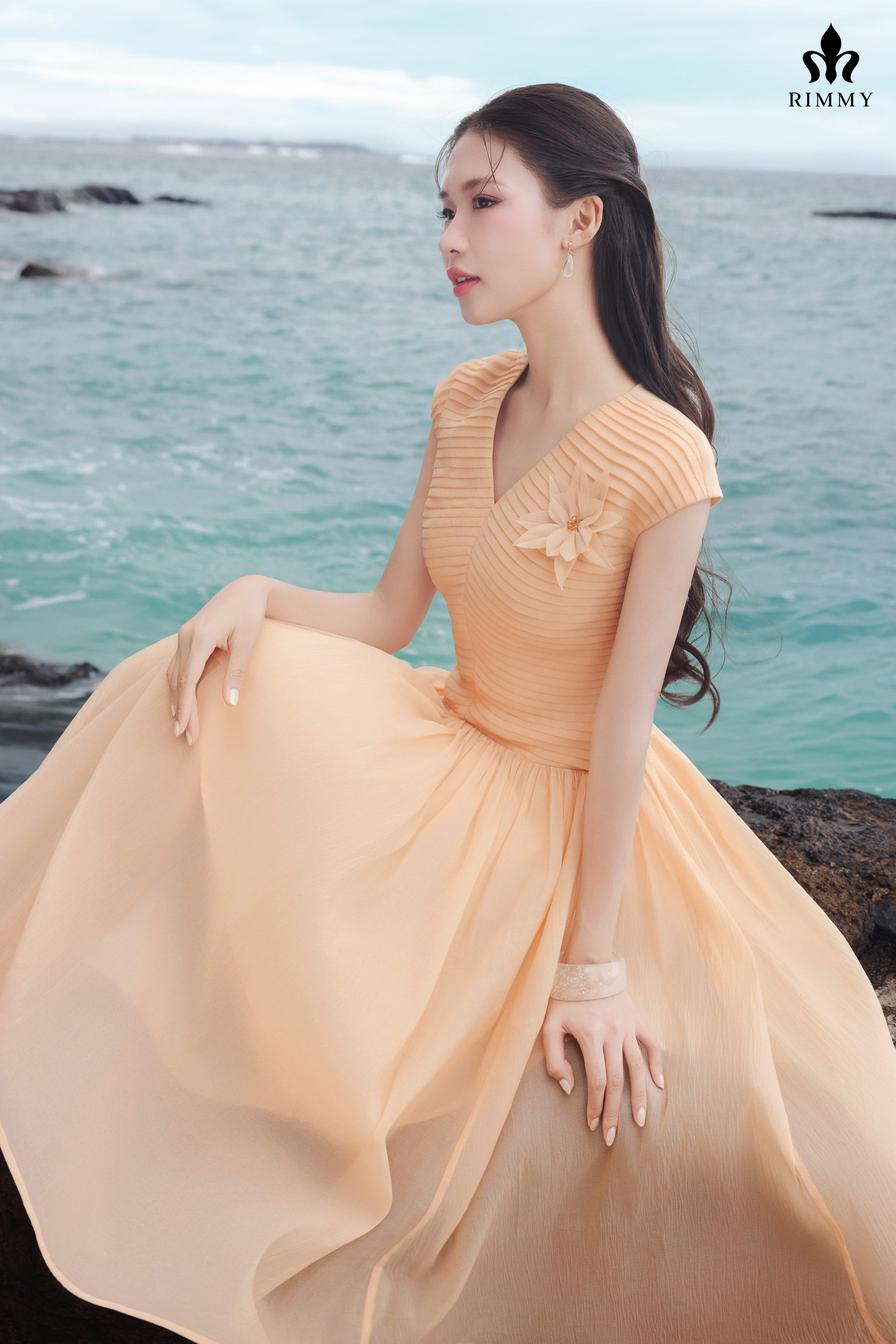 Reny Dress_thumbnail_2