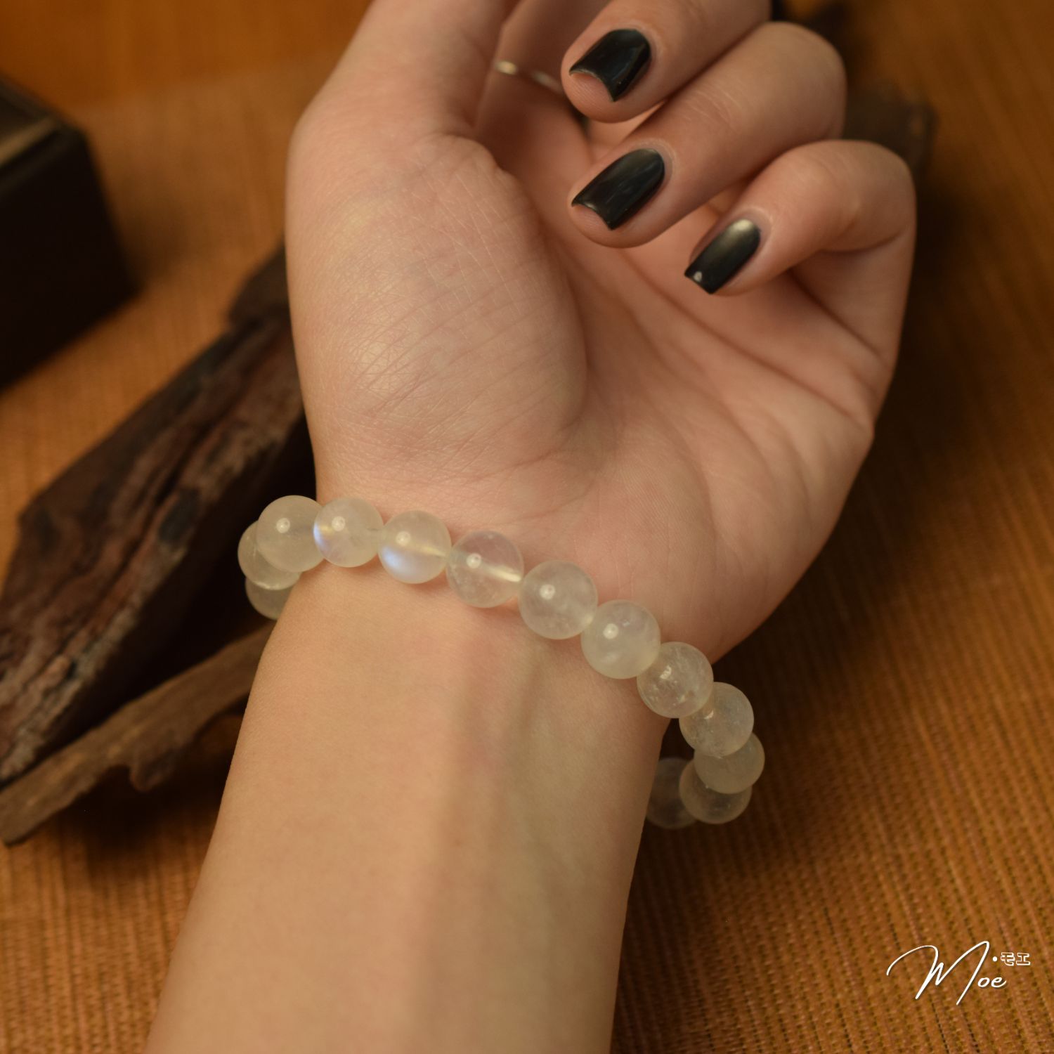 PT186 - Vòng tay đá moonstone tự nhiên_thumbnail_1